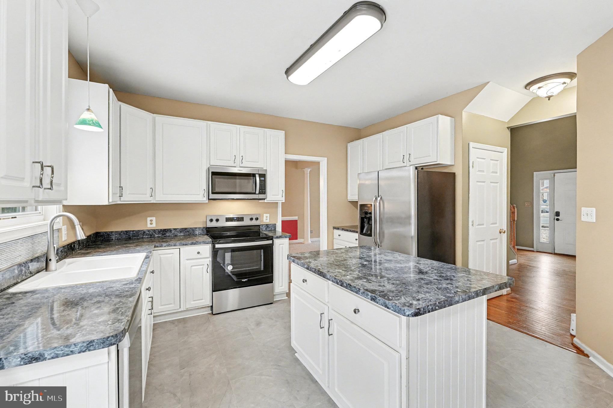 SALEM FIELDS - Residential