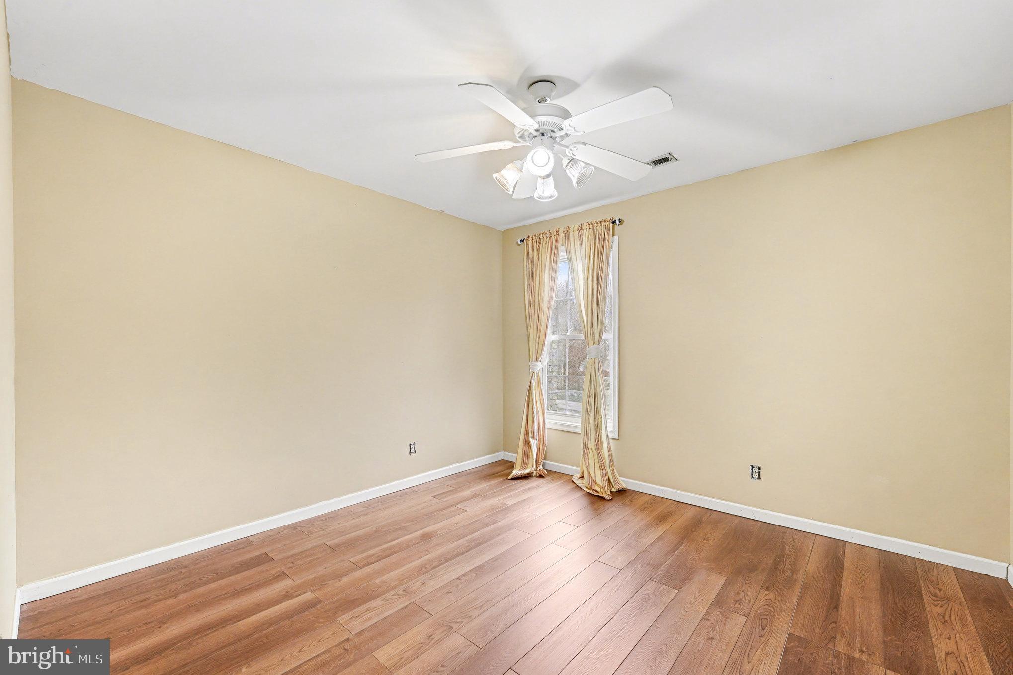 SALEM FIELDS - Residential