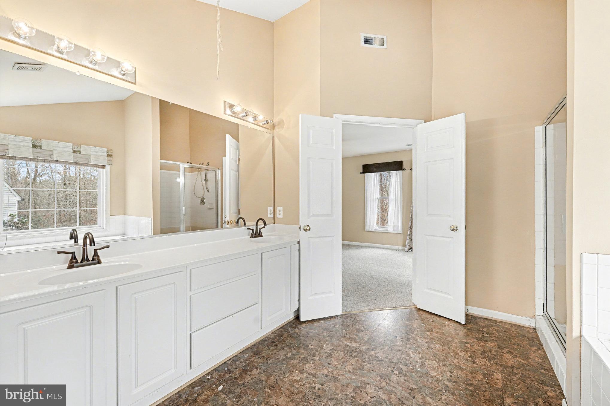 SALEM FIELDS - Residential