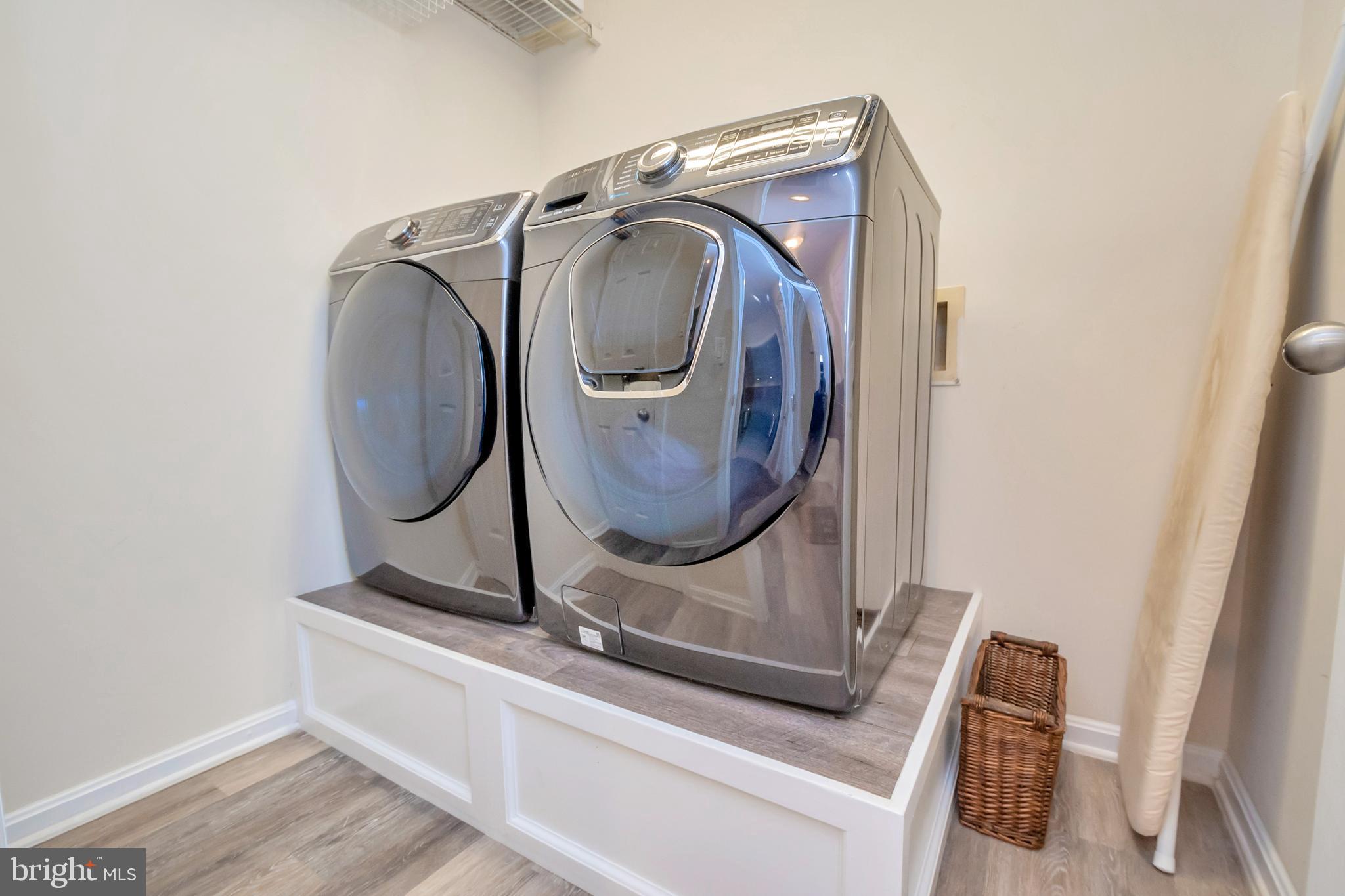 QUEEN'S MILL - Residential