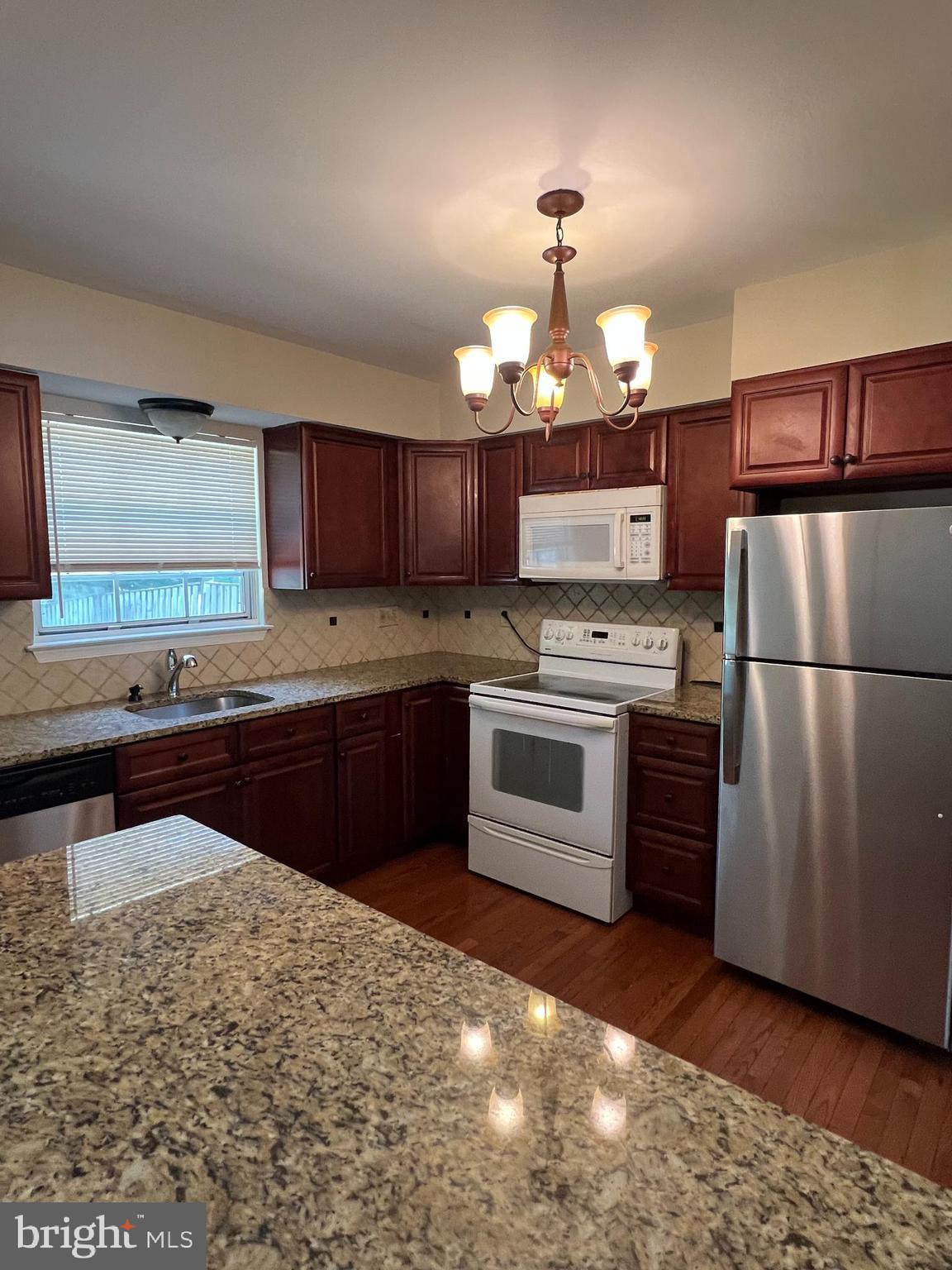 LONGMEAD - Residential Lease