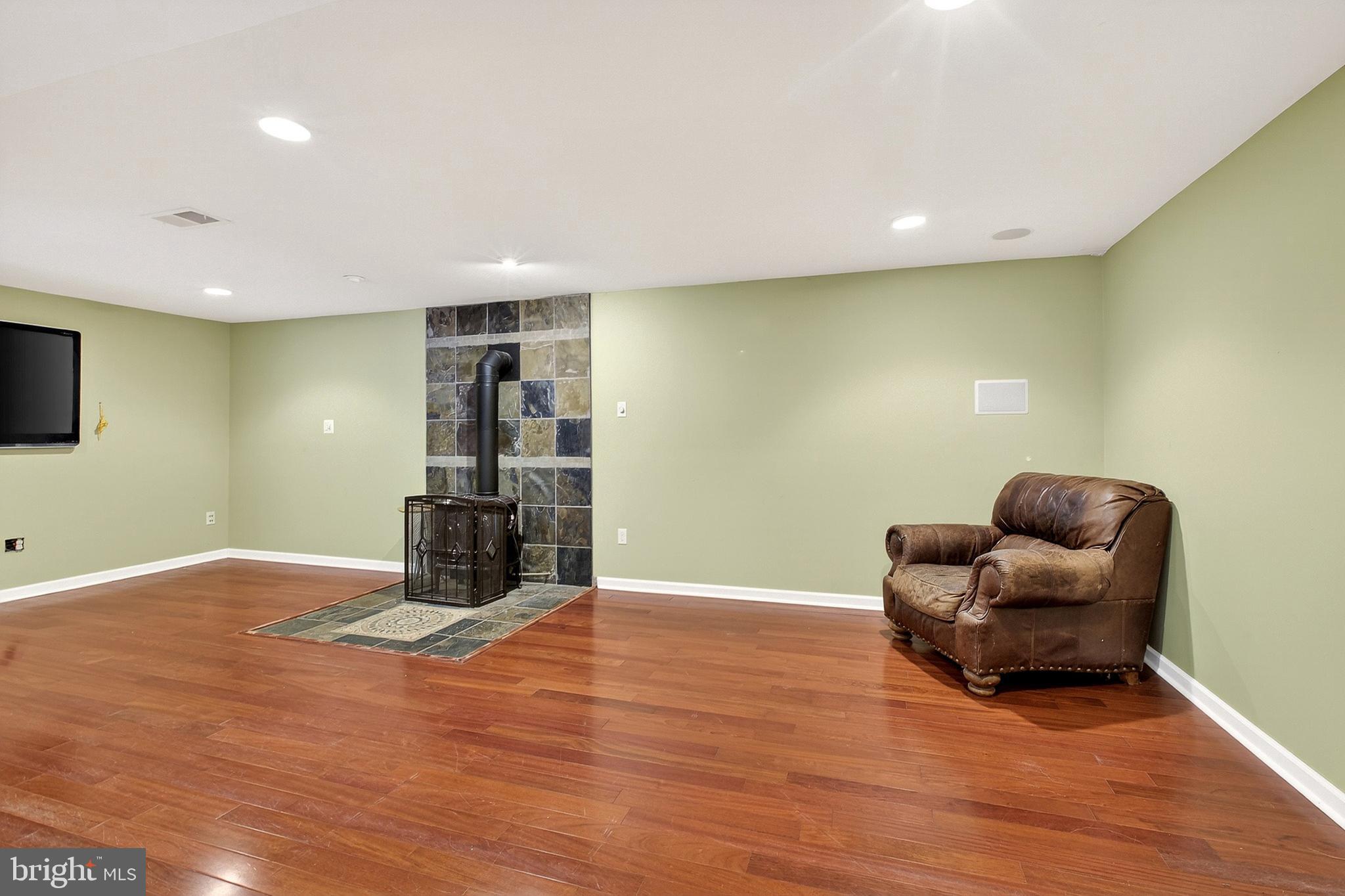 MEADOWDALE - Residential