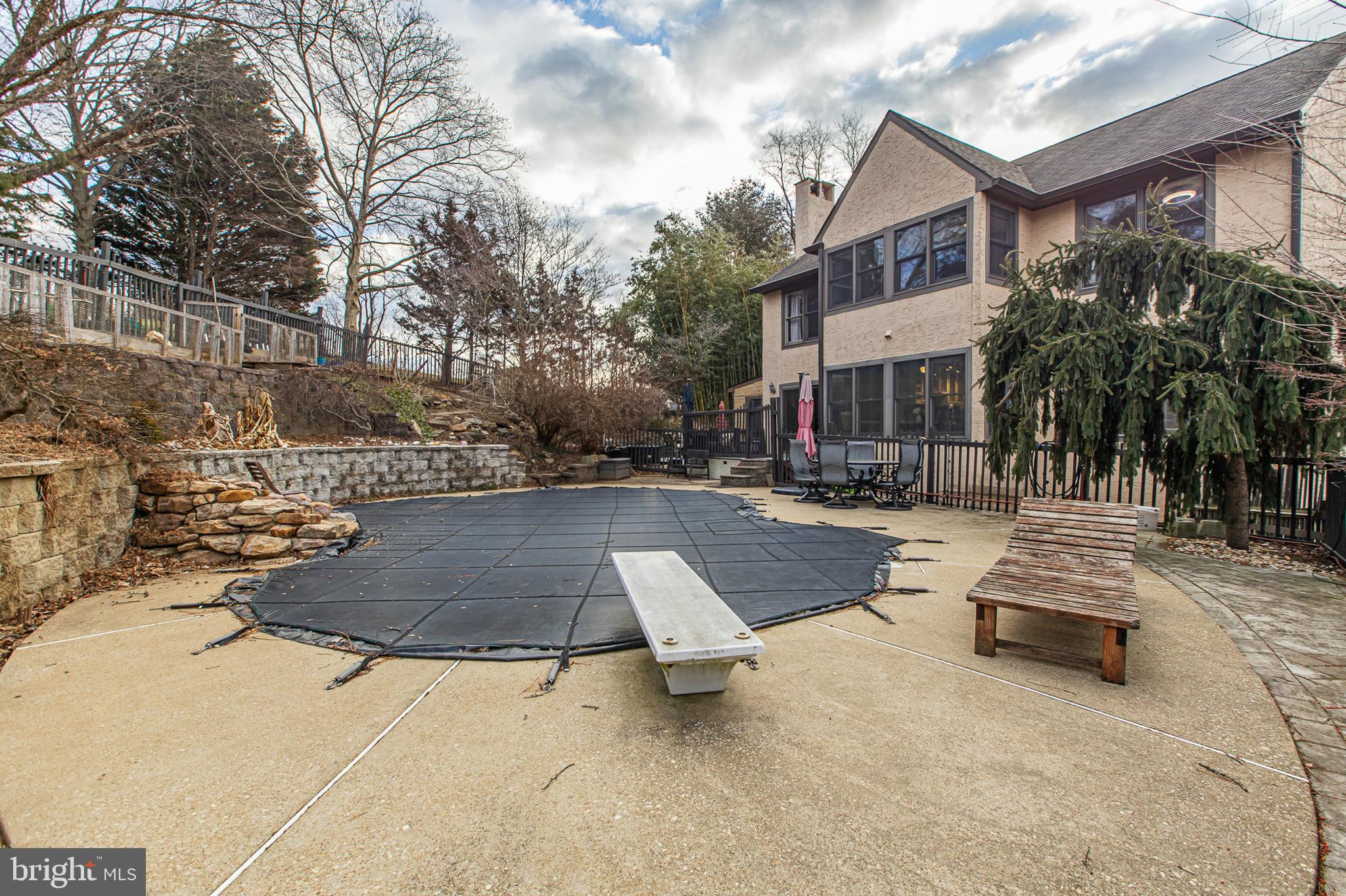 MEADOWDALE - Residential