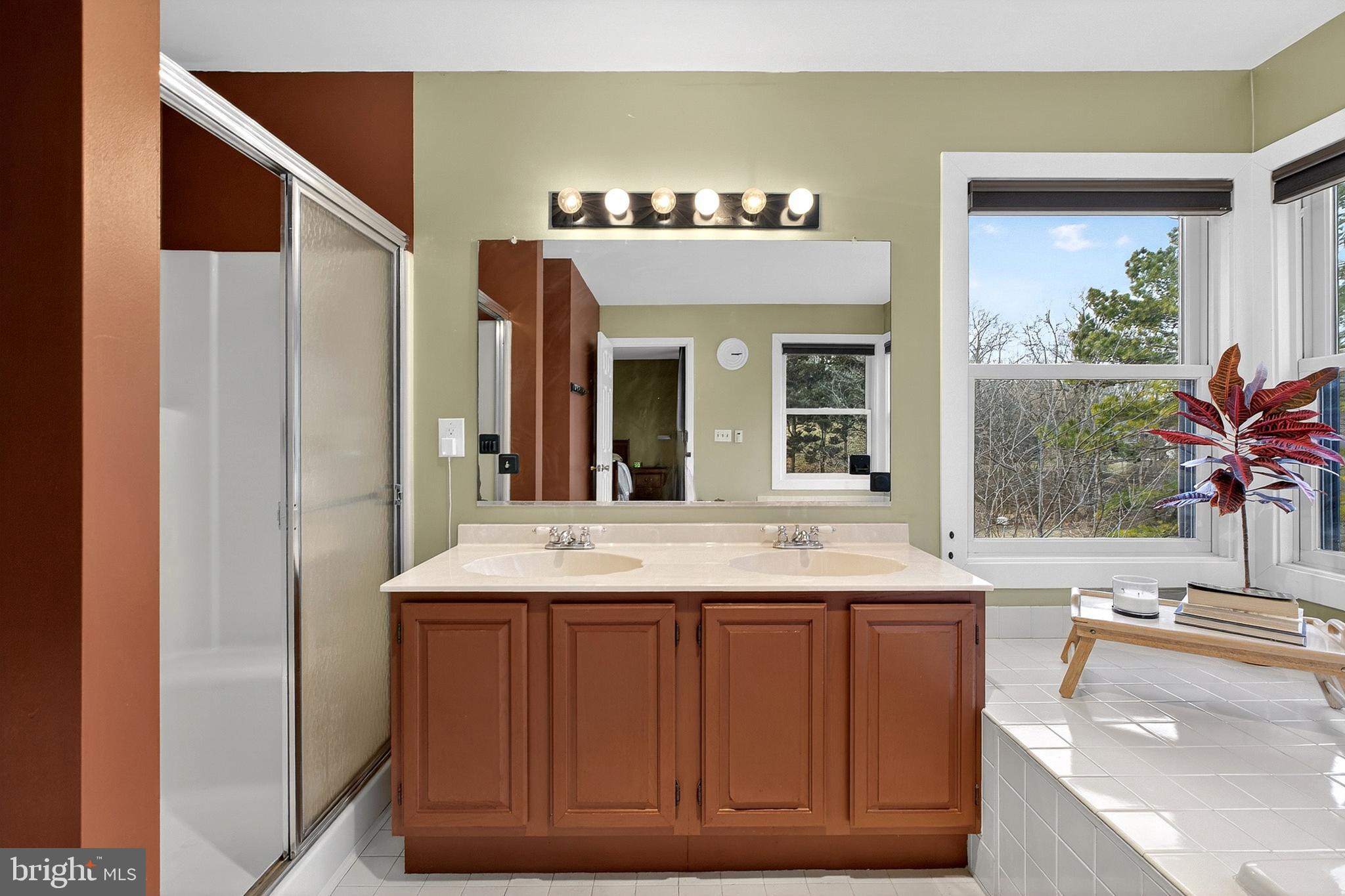 MEADOWDALE - Residential