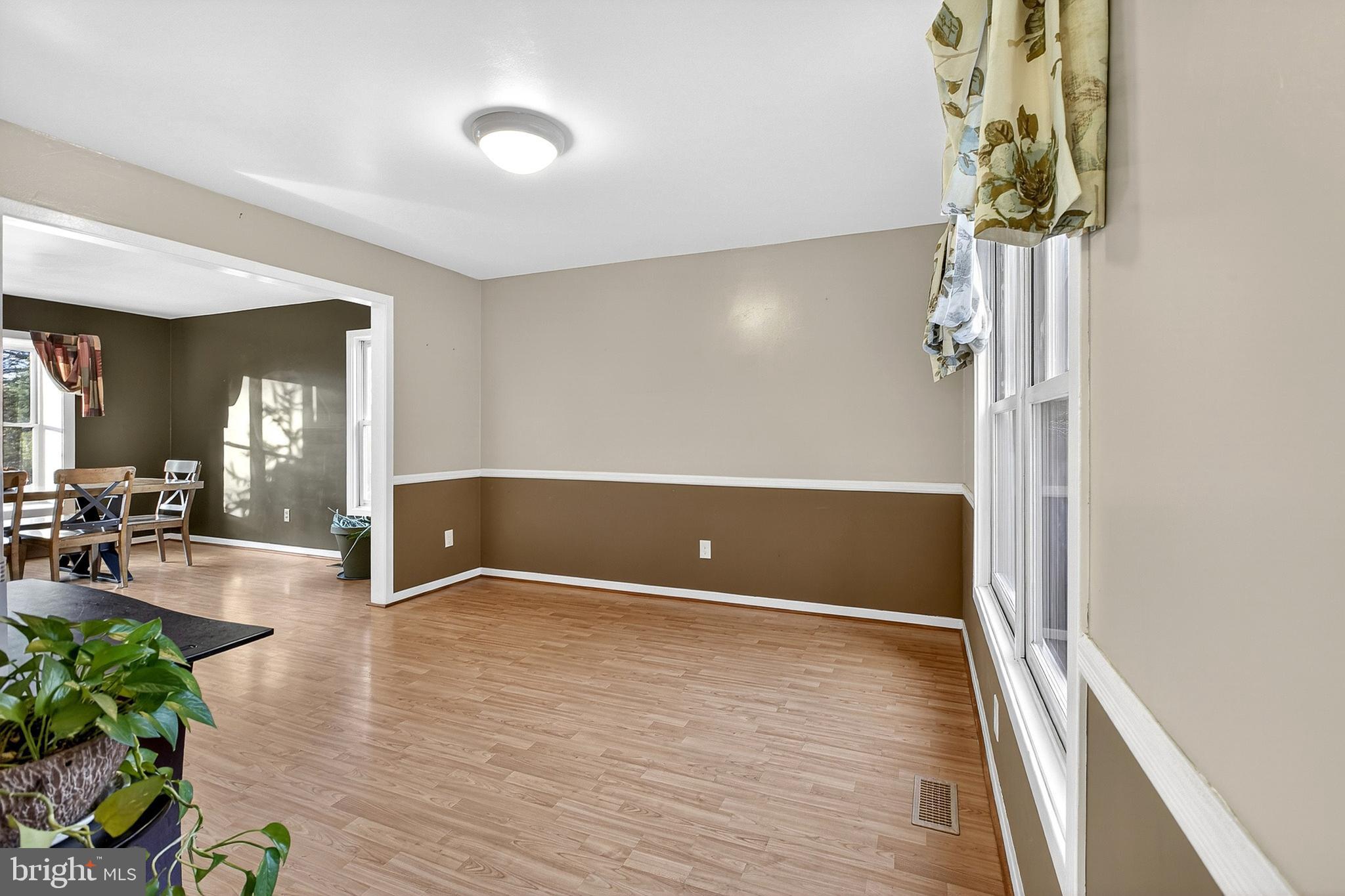 MEADOWDALE - Residential