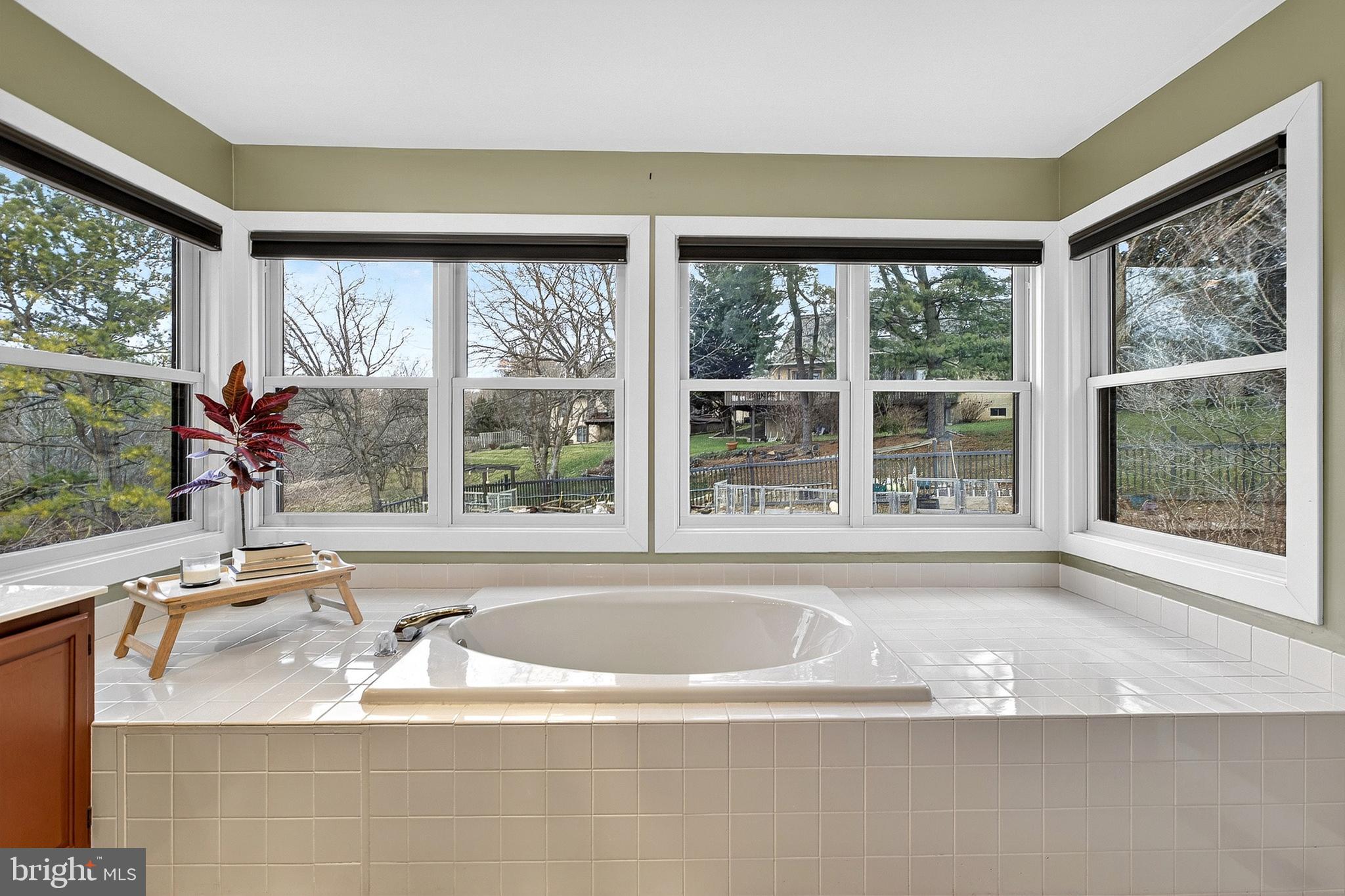 MEADOWDALE - Residential