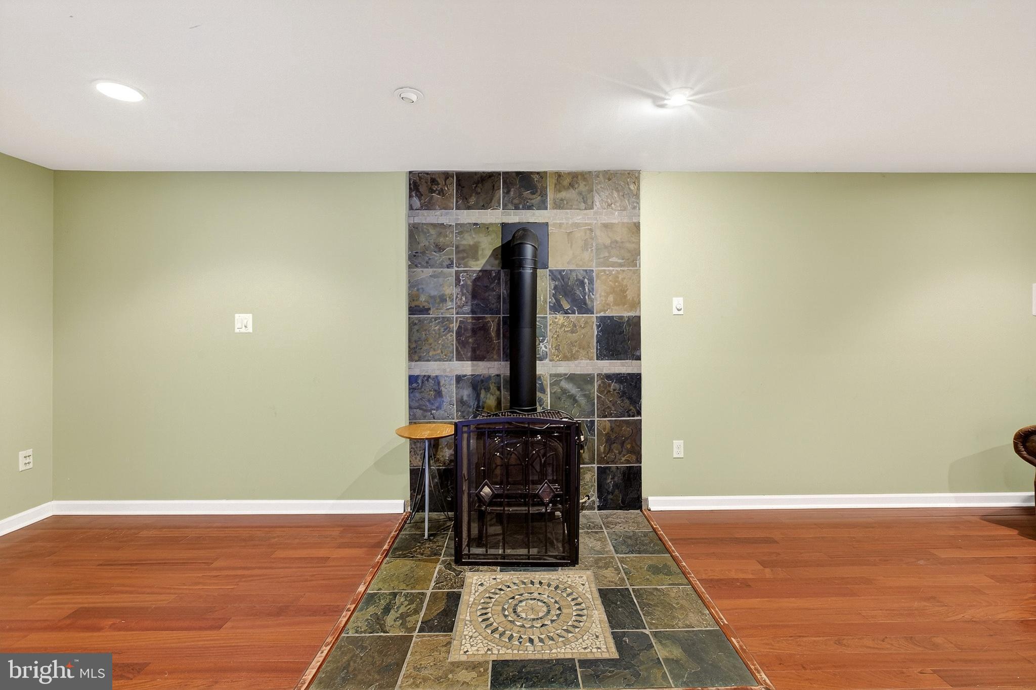 MEADOWDALE - Residential