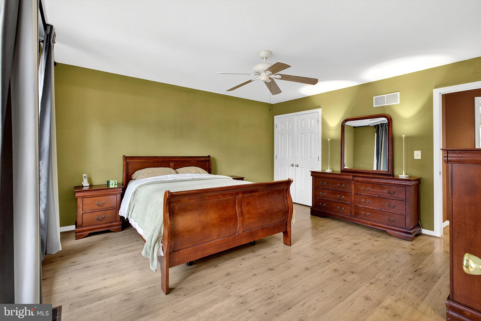 MEADOWDALE - Residential