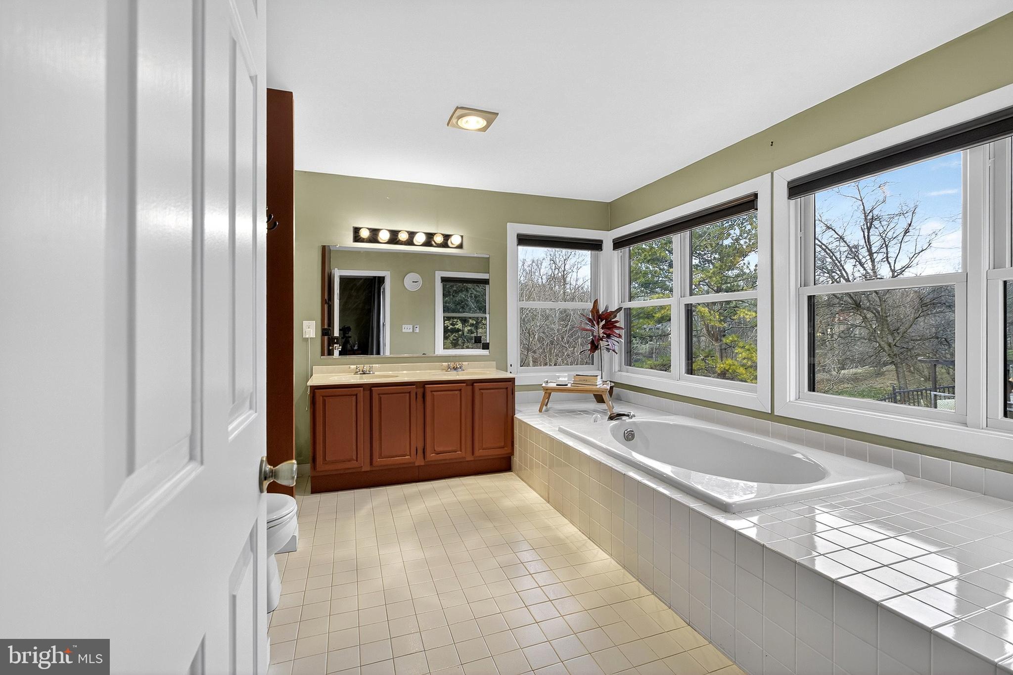 MEADOWDALE - Residential