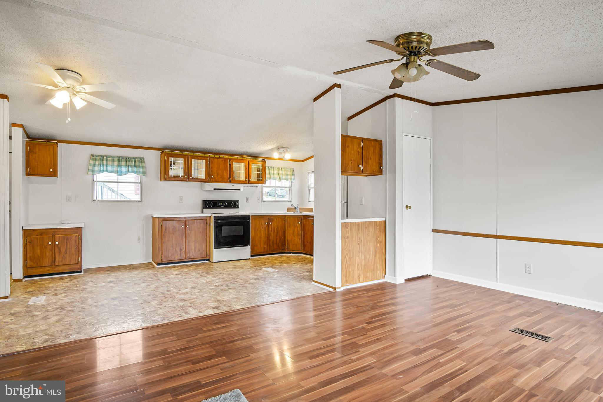 HIGHLAND MANOR - Residential