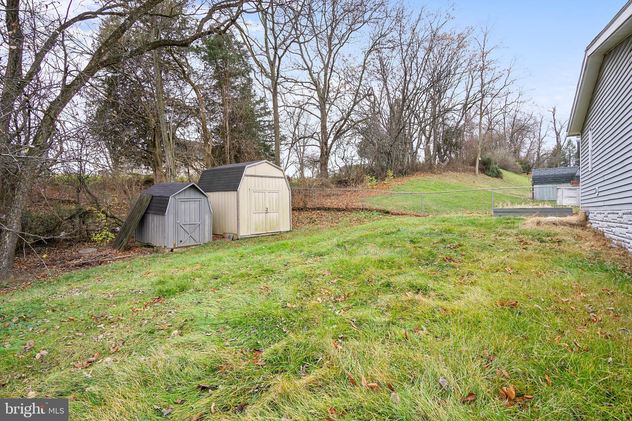 HIGHLAND MANOR - Residential