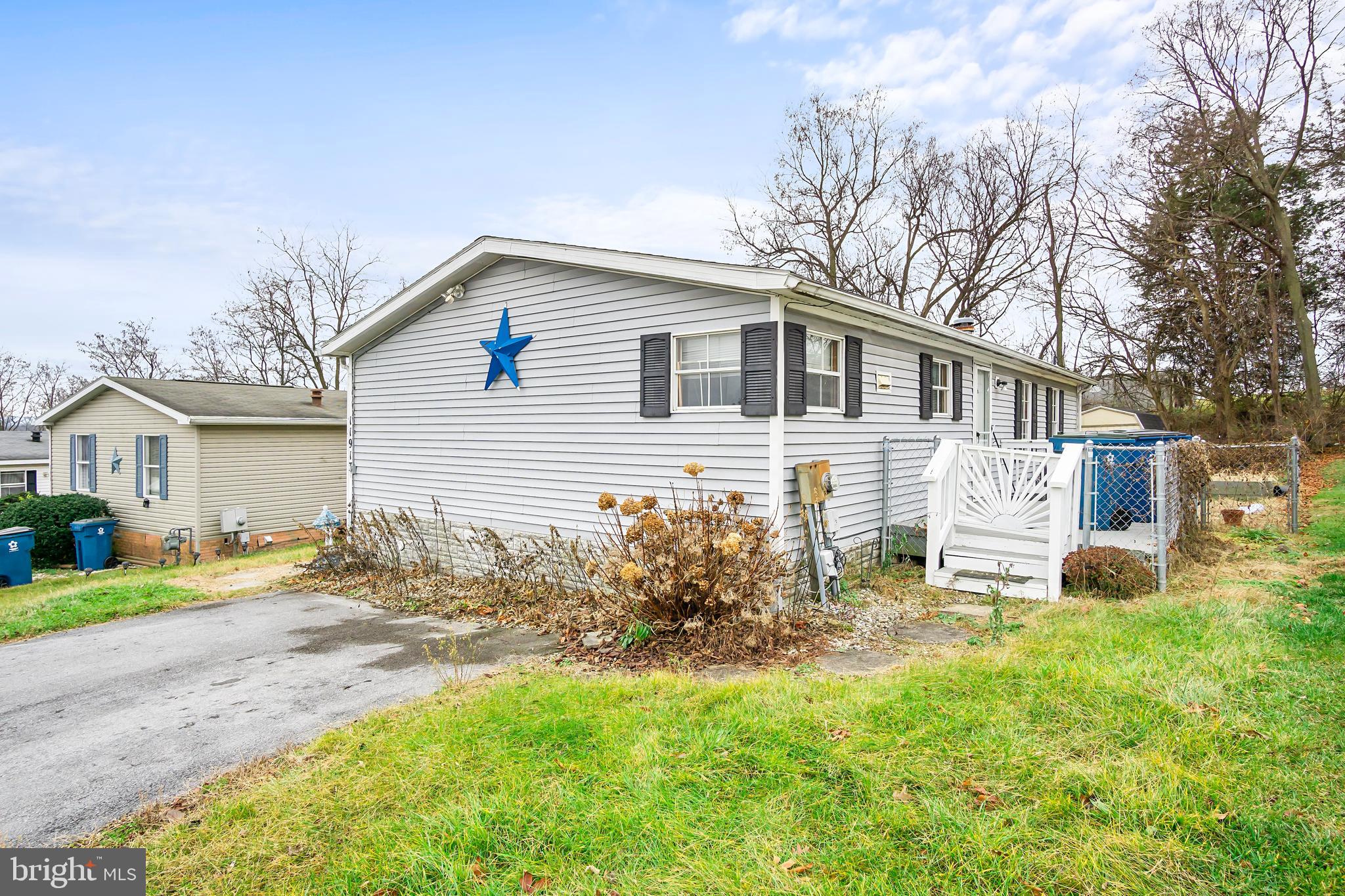 HIGHLAND MANOR - Residential