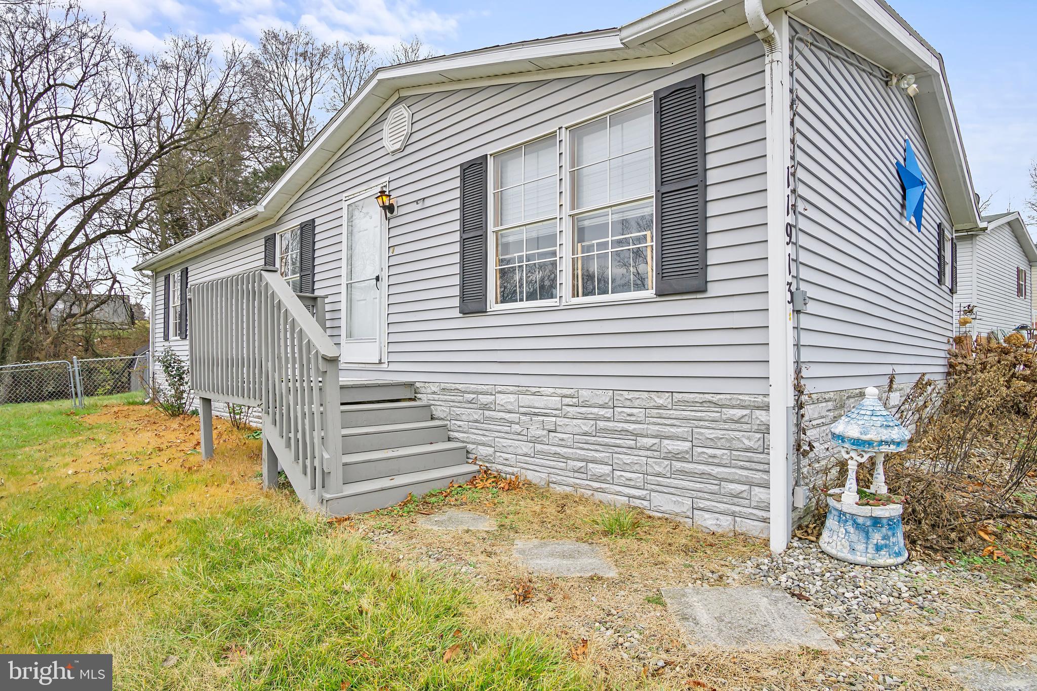 HIGHLAND MANOR - Residential