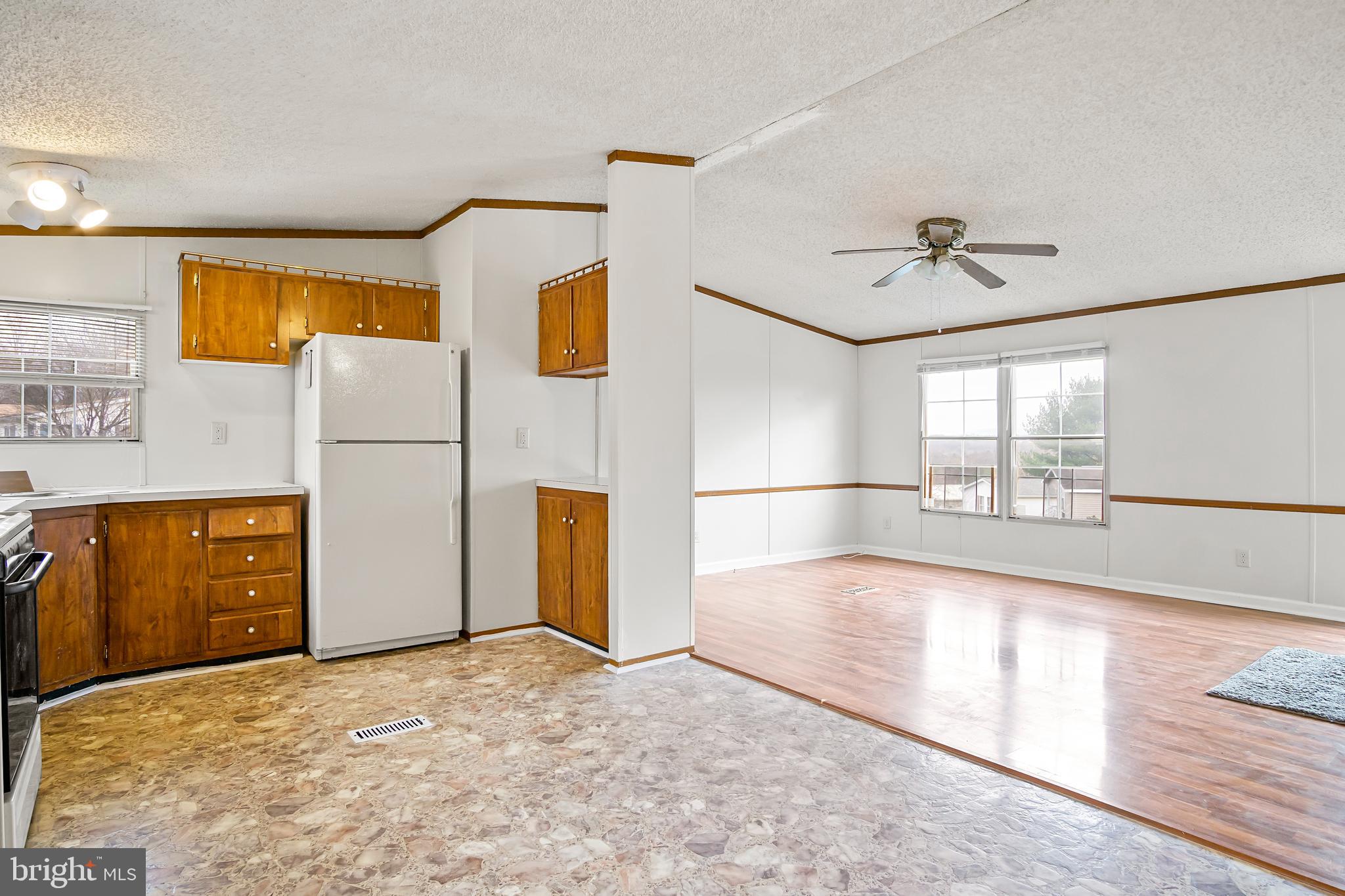 HIGHLAND MANOR - Residential