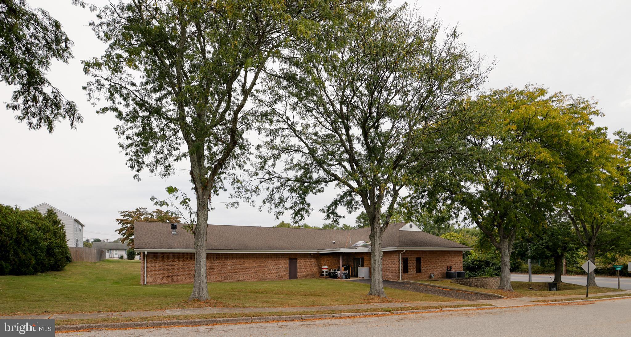 FOLSOM - Commercial Sale