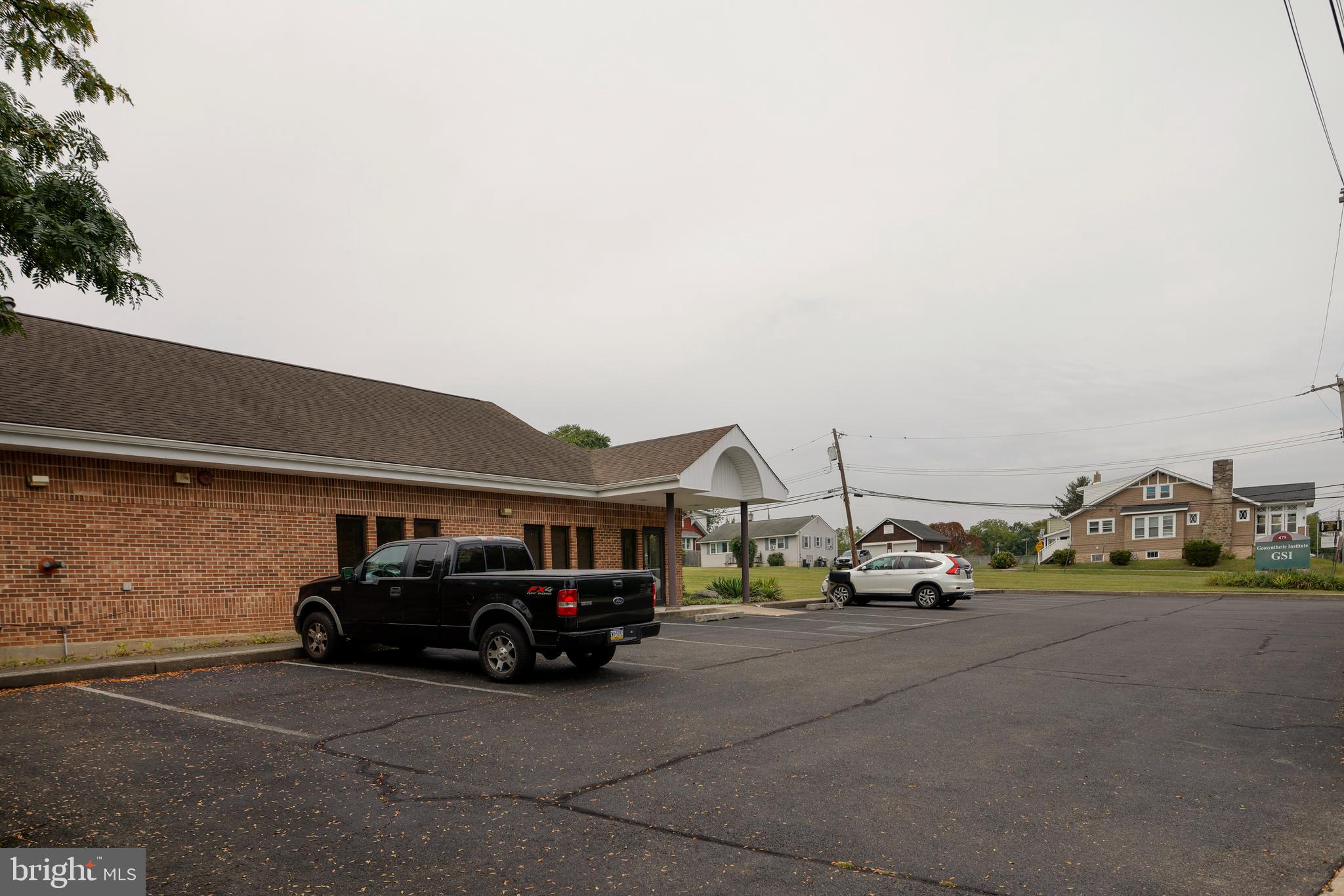 FOLSOM - Commercial Sale