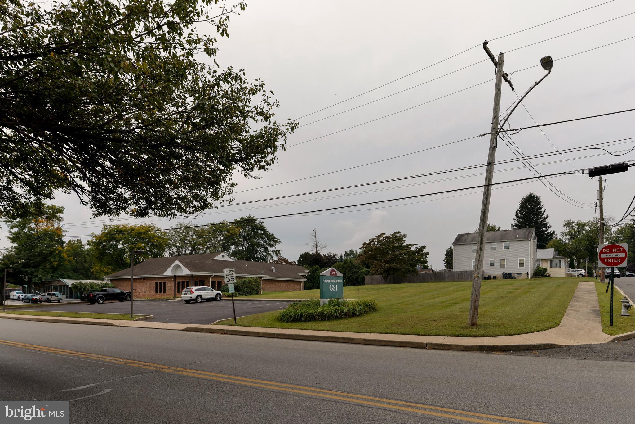 FOLSOM - Commercial Sale