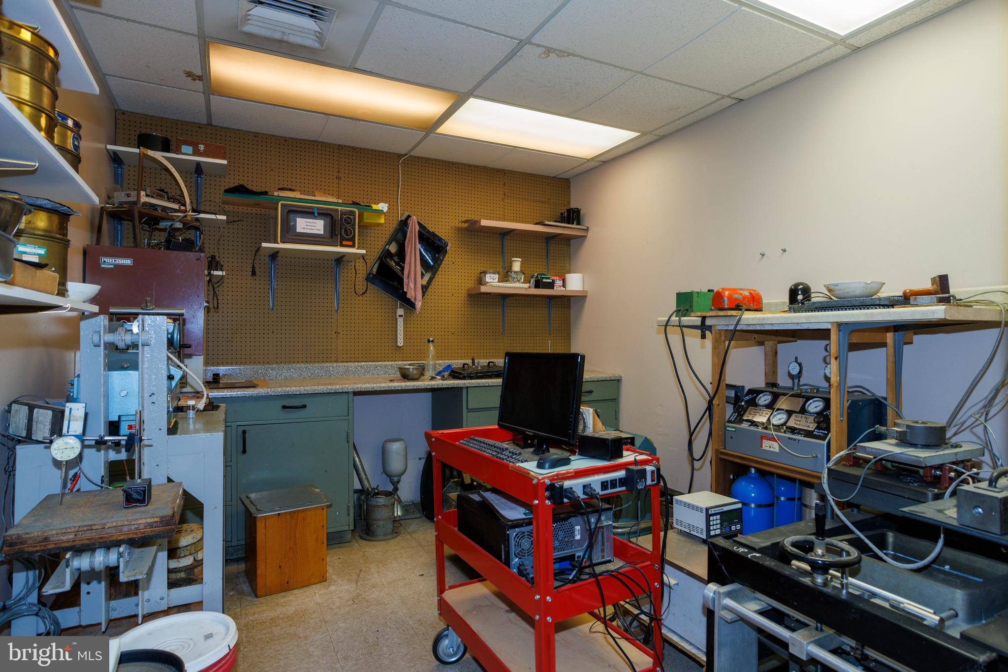 FOLSOM - Commercial Sale