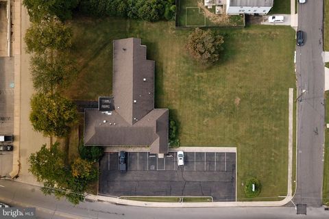 Photo of 475 Kedron Avenue, FOLSOM, PA 19033 (MLS # PADE2100836)