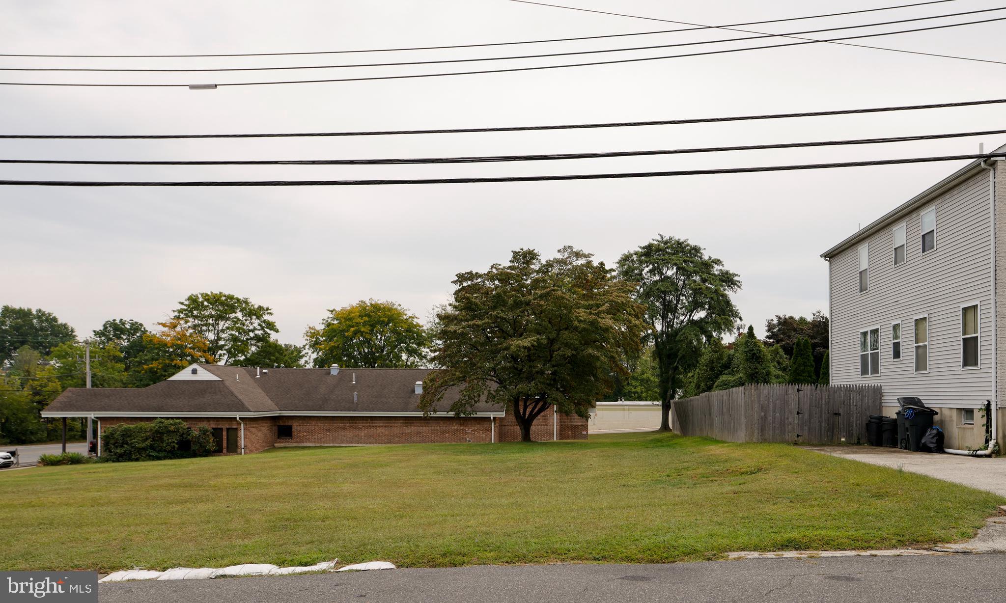 FOLSOM - Commercial Sale