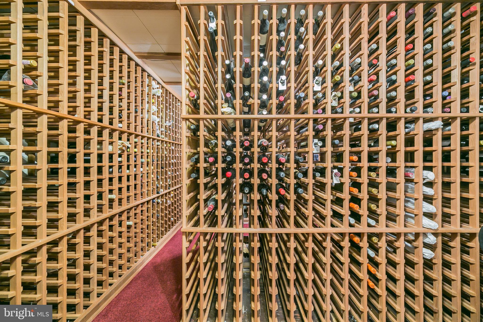 MEADOWBROOK - Residential