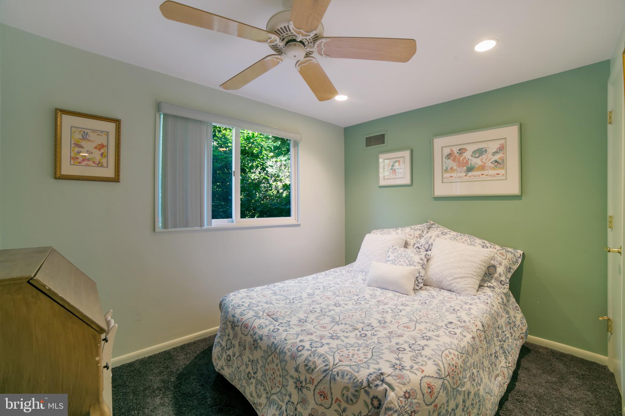 MEADOWBROOK - Residential