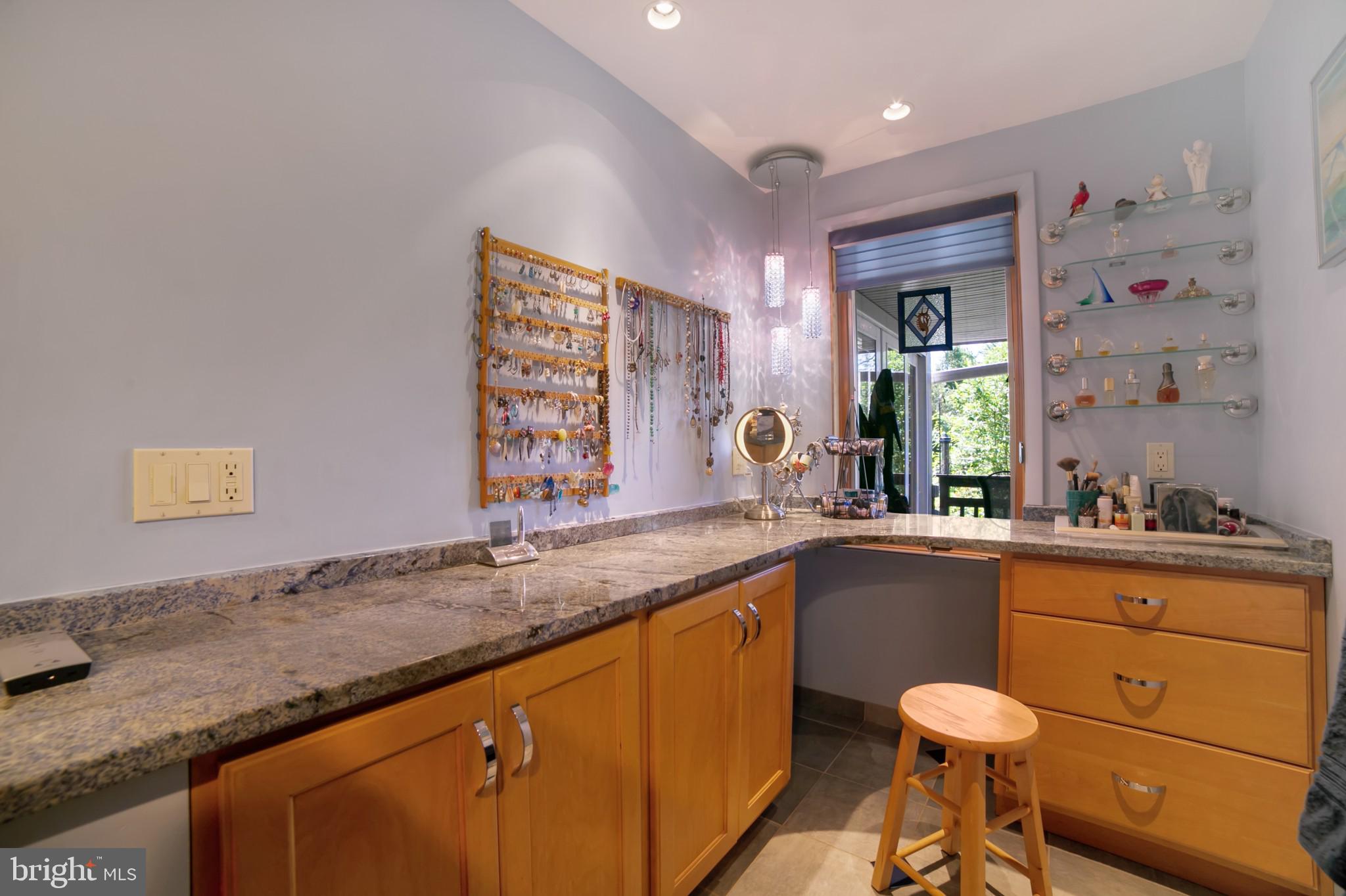 MEADOWBROOK - Residential