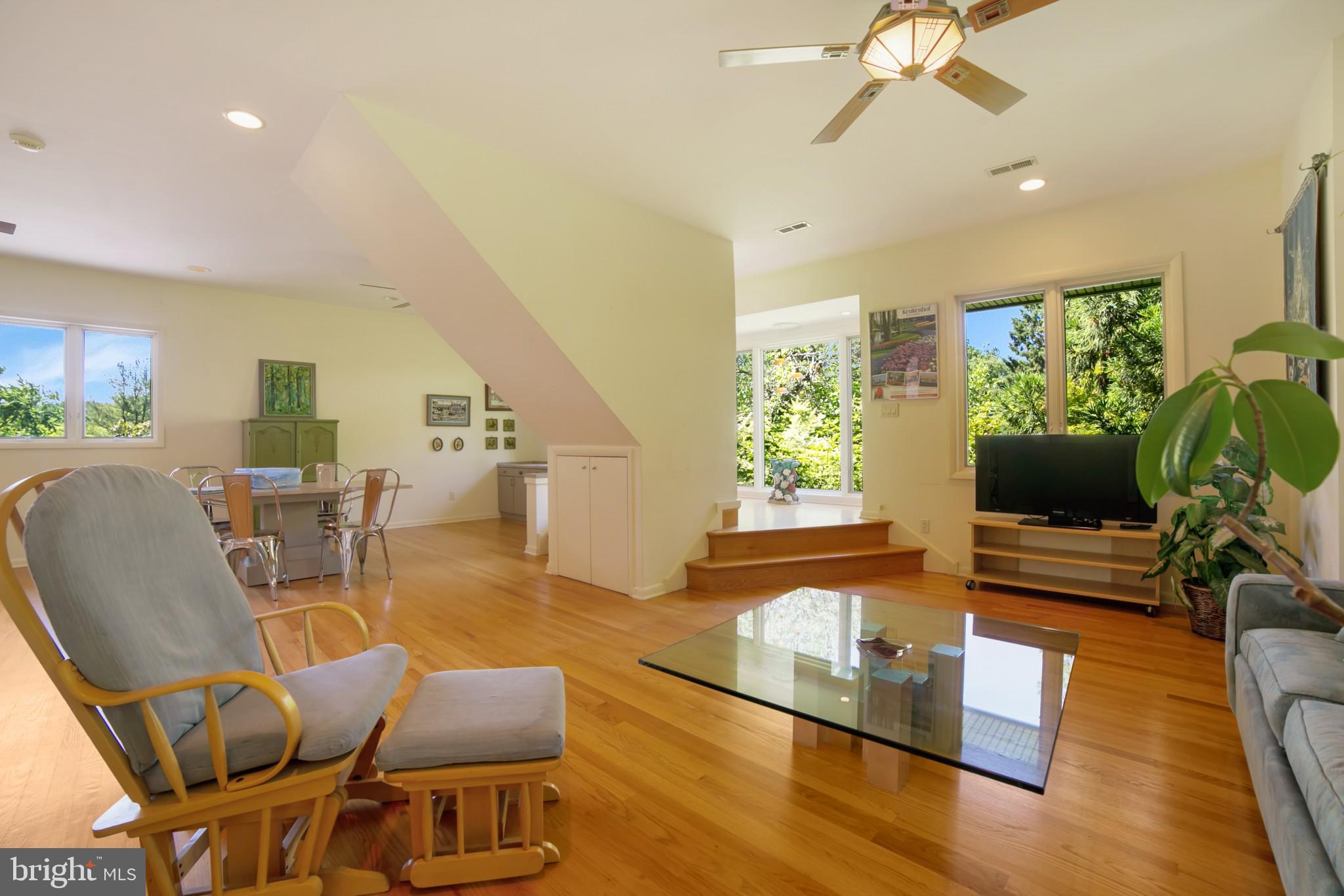 MEADOWBROOK - Residential