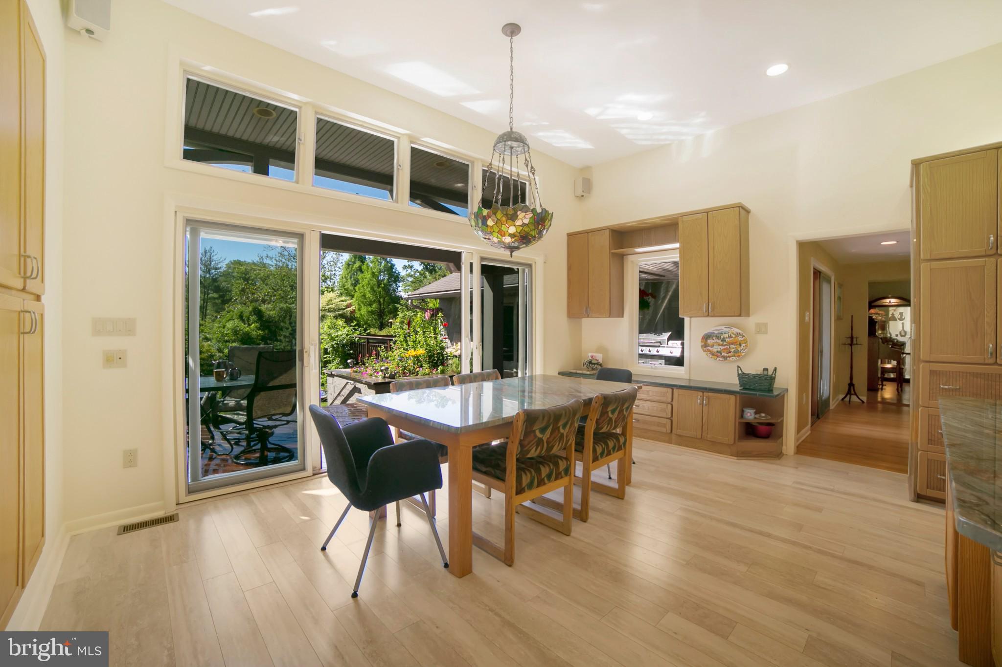 MEADOWBROOK - Residential