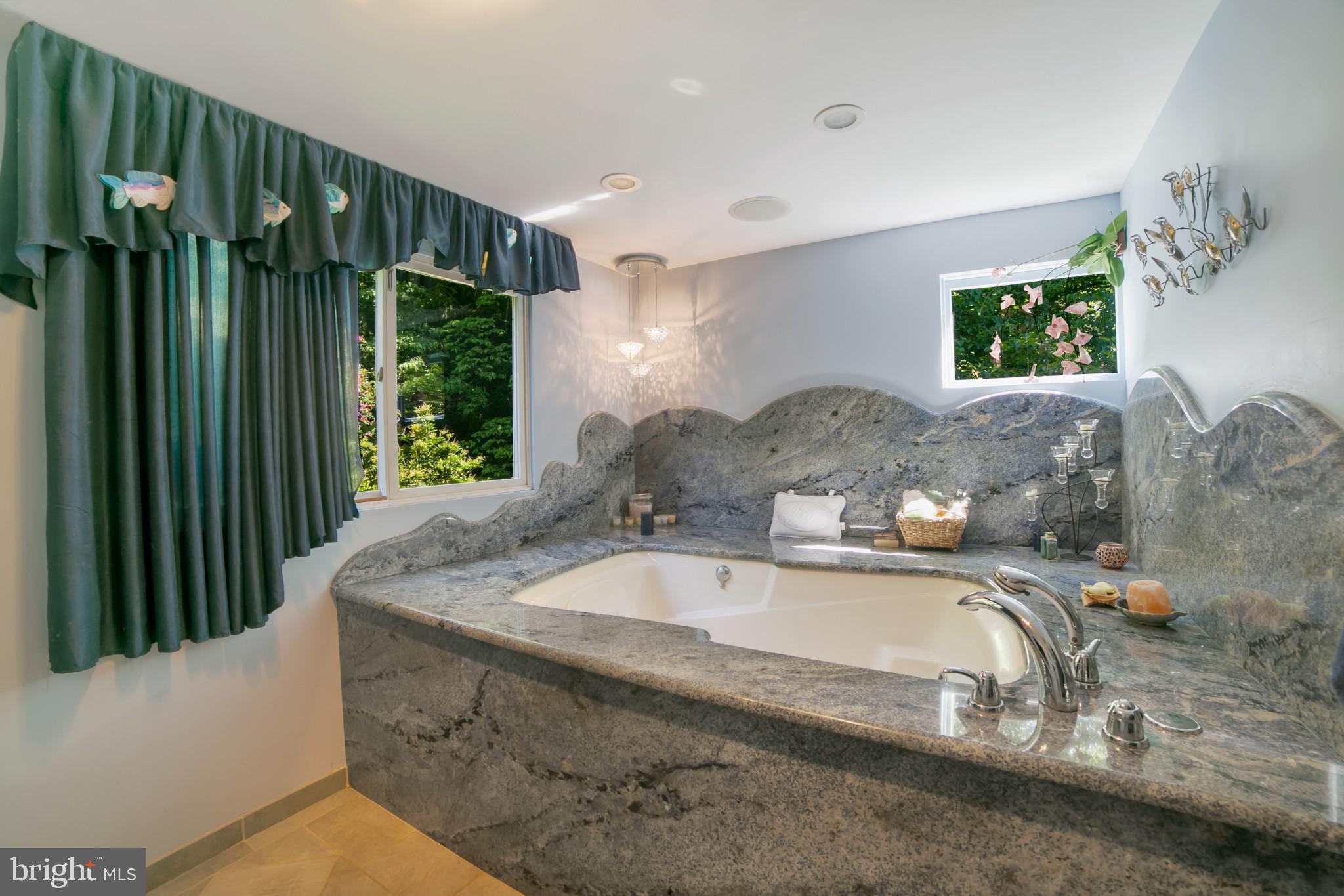 MEADOWBROOK - Residential