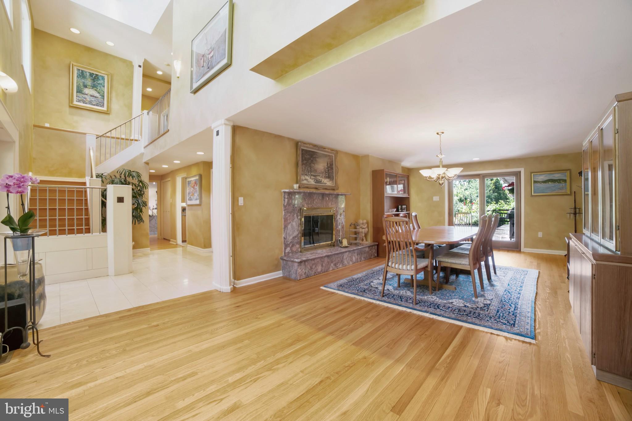 MEADOWBROOK - Residential