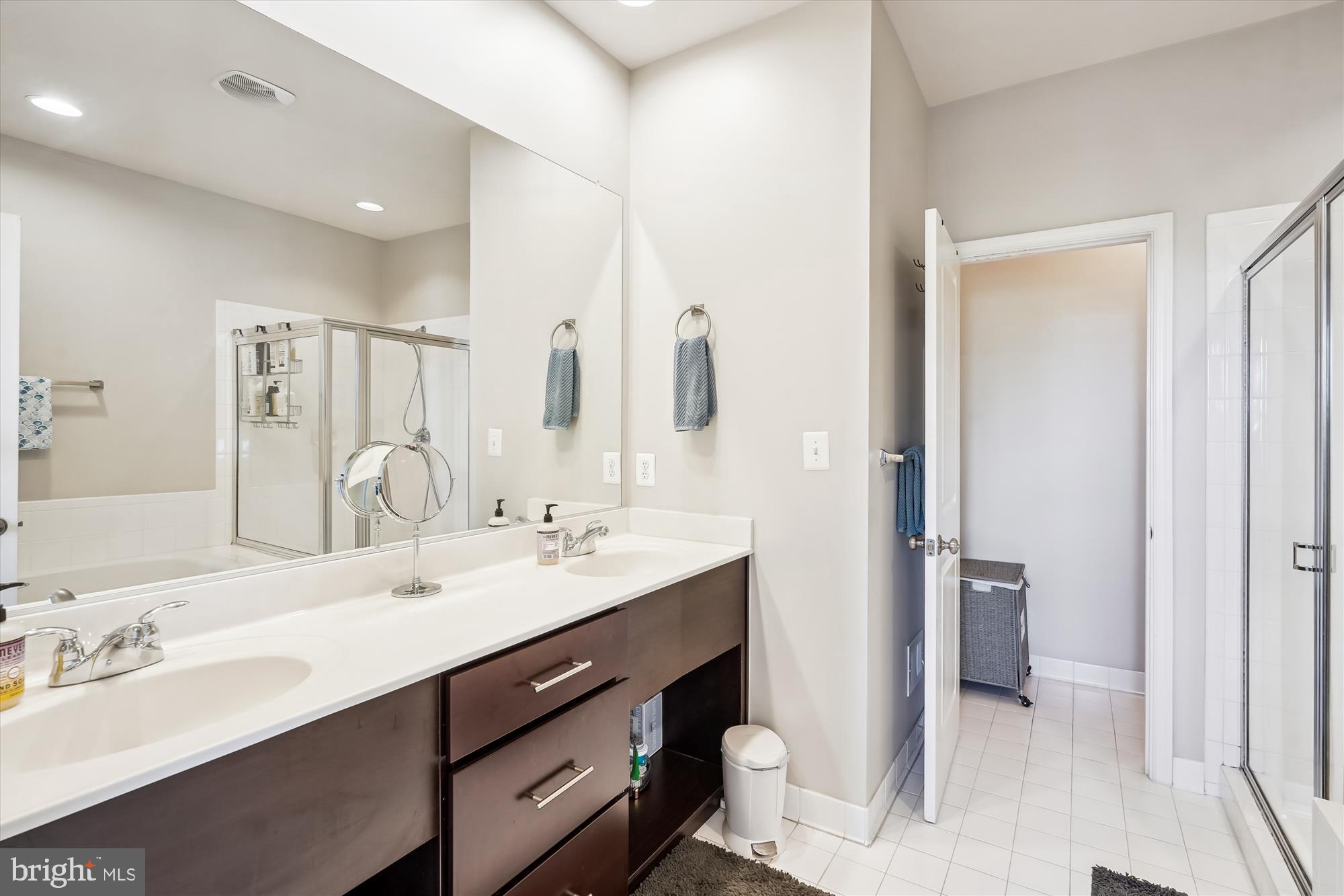 BRAMBLETON TOWN CENTER - Residential