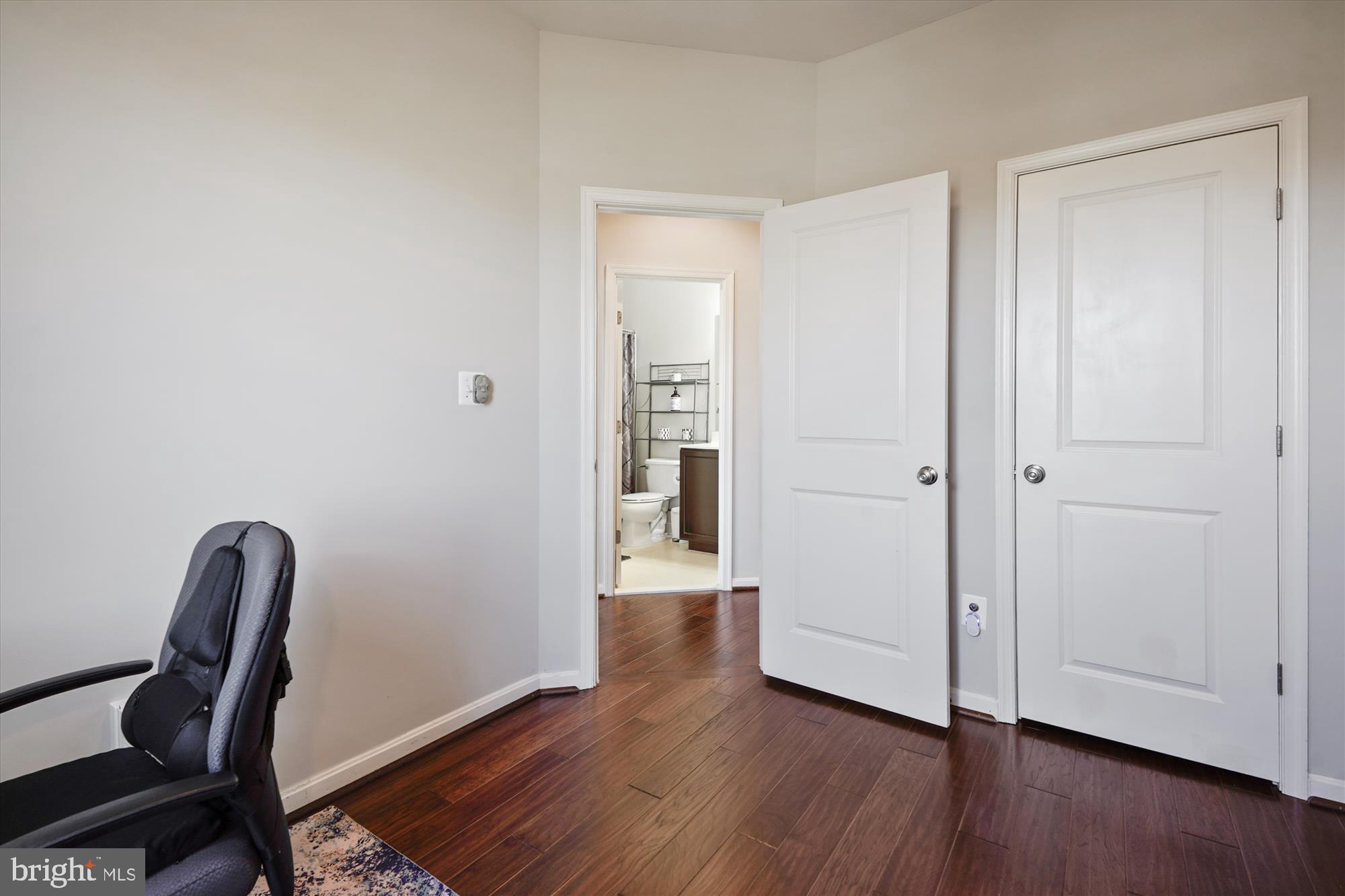 BRAMBLETON TOWN CENTER - Residential