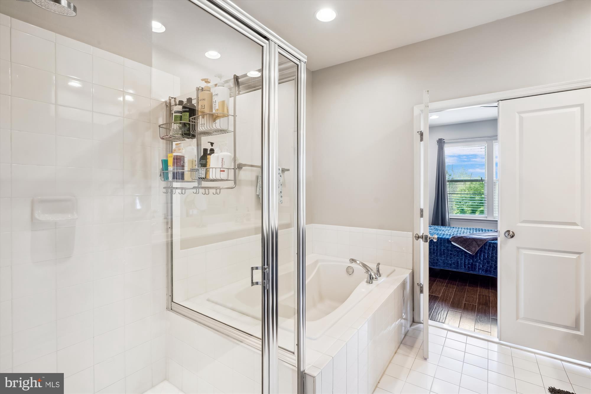 BRAMBLETON TOWN CENTER - Residential