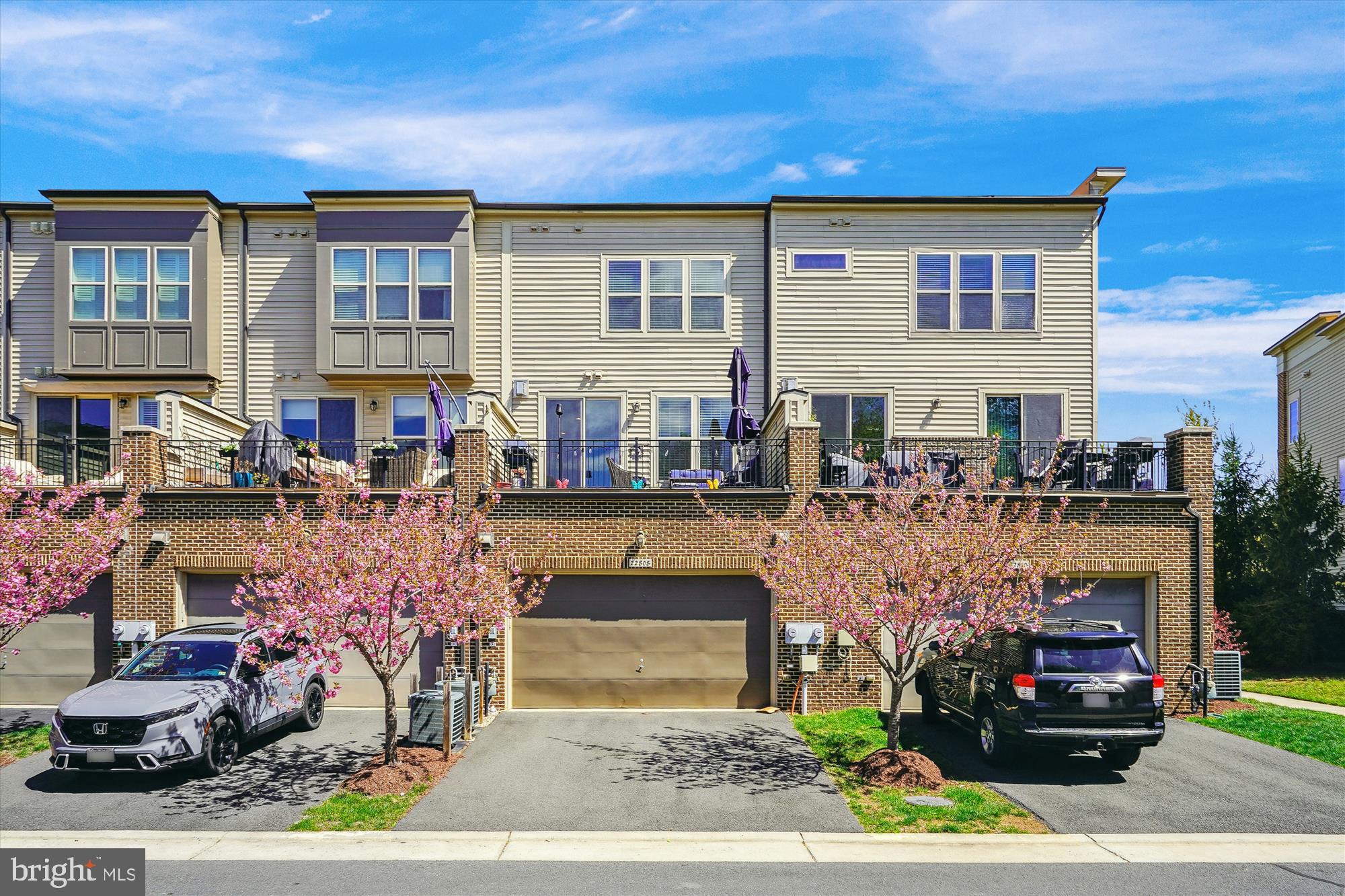 BRAMBLETON TOWN CENTER - Residential