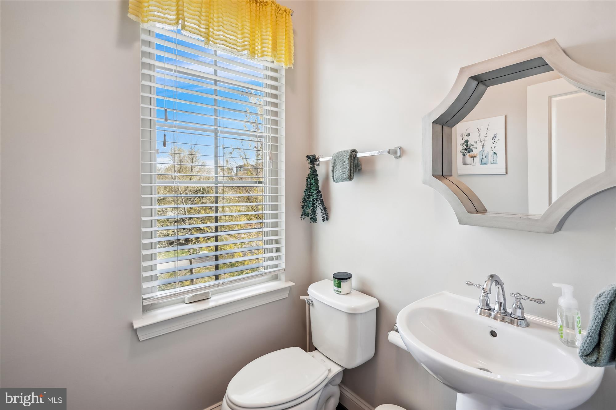 BRAMBLETON TOWN CENTER - Residential