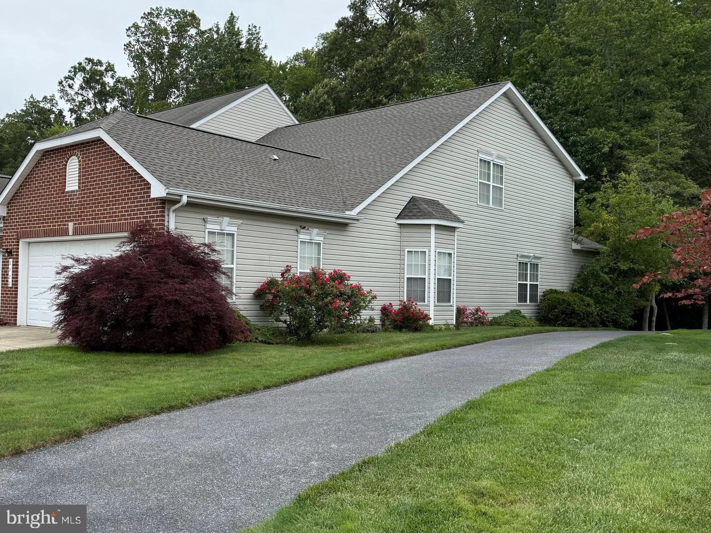 8920 EXECUTIVE CLUB DRIVE