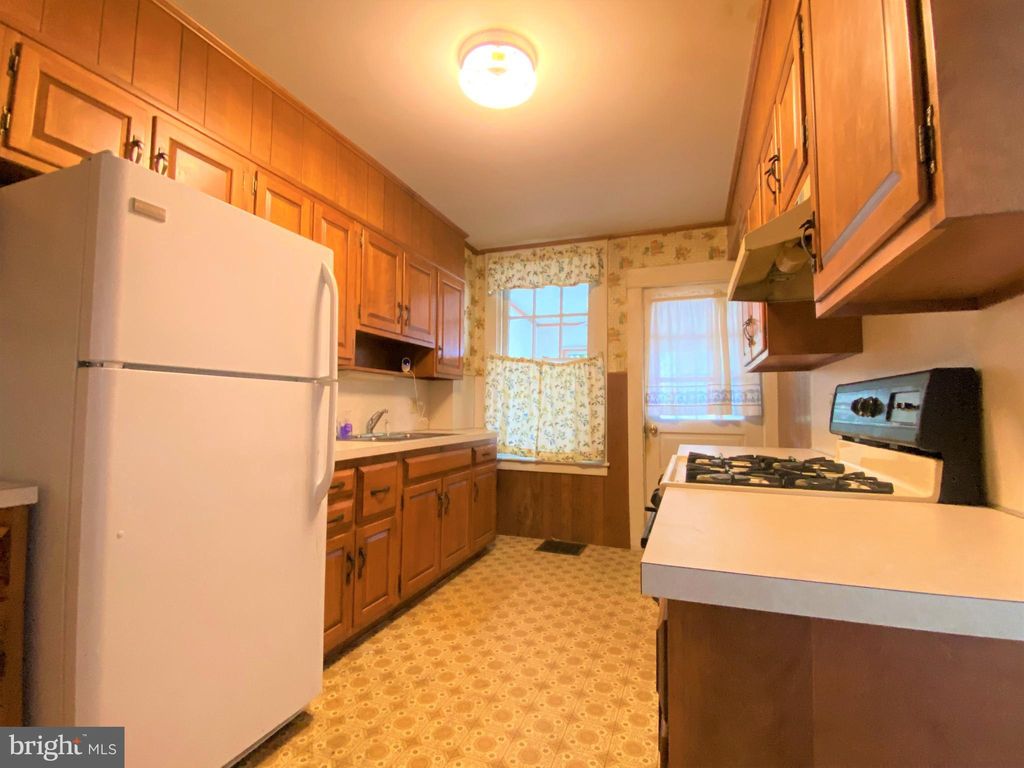 Photo of 435 FAIRVIEW AVE, LANCASTER, PA 17603 (MLS # PALA2037172)