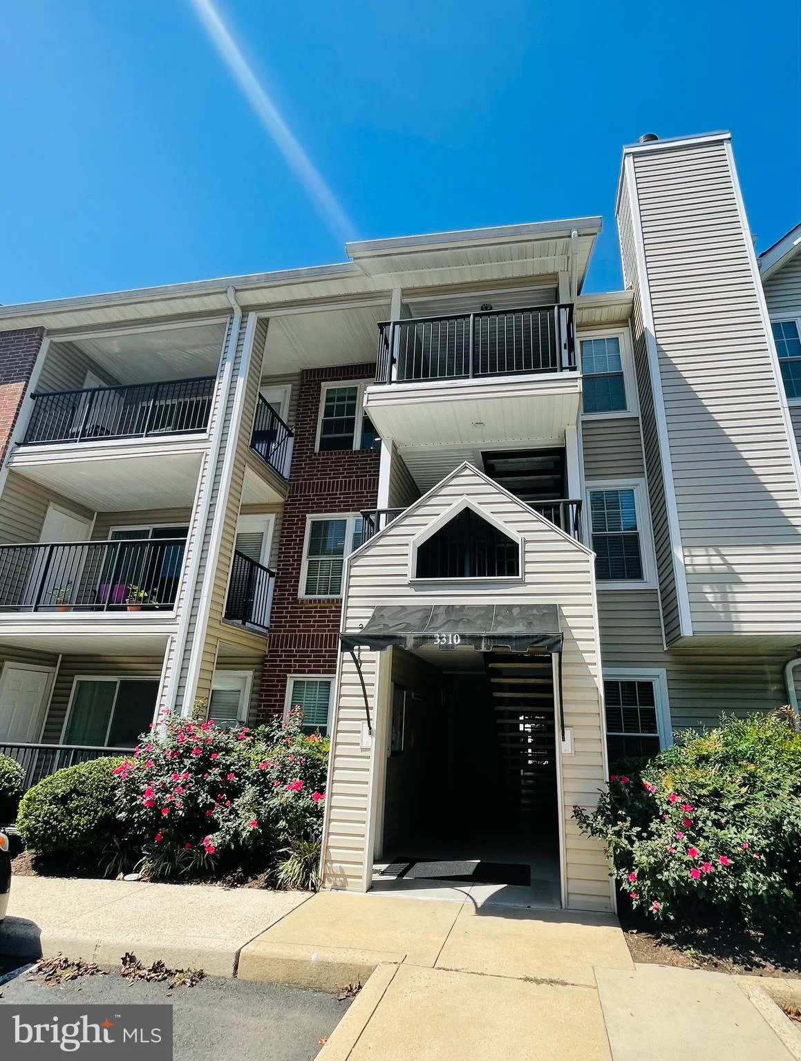 3310 Wyndham Circle Unit 212, Alexandria, VA 22302