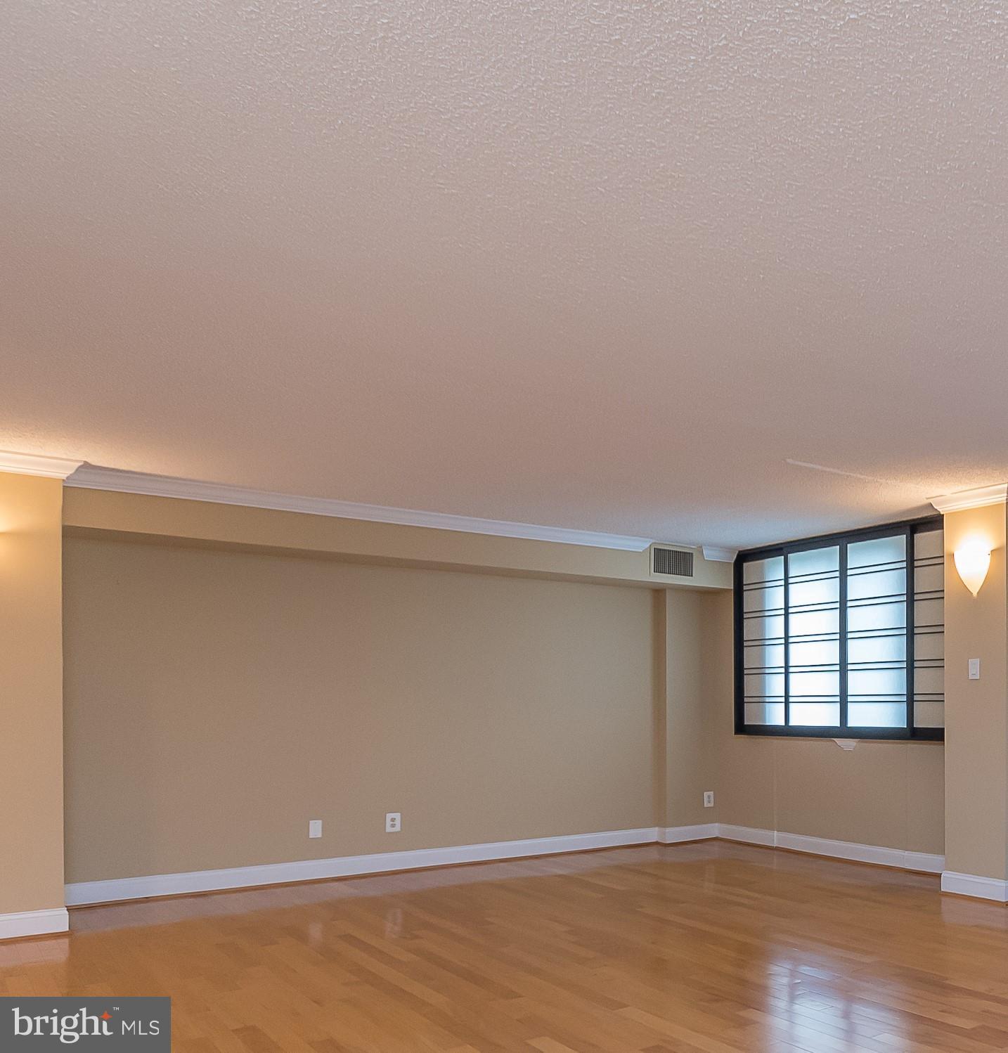 WESTLAKE PARK - Residential