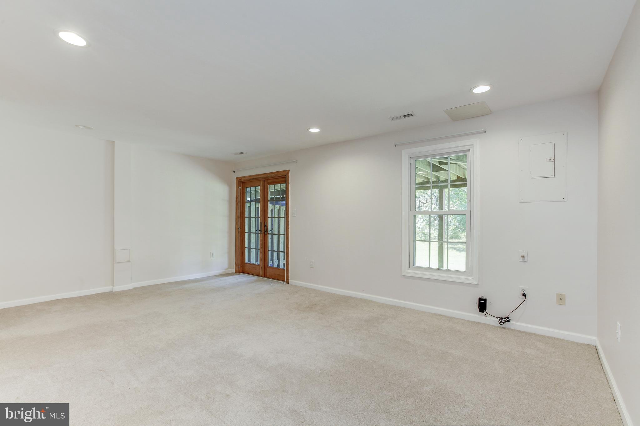 NORBECK MANOR - Residential