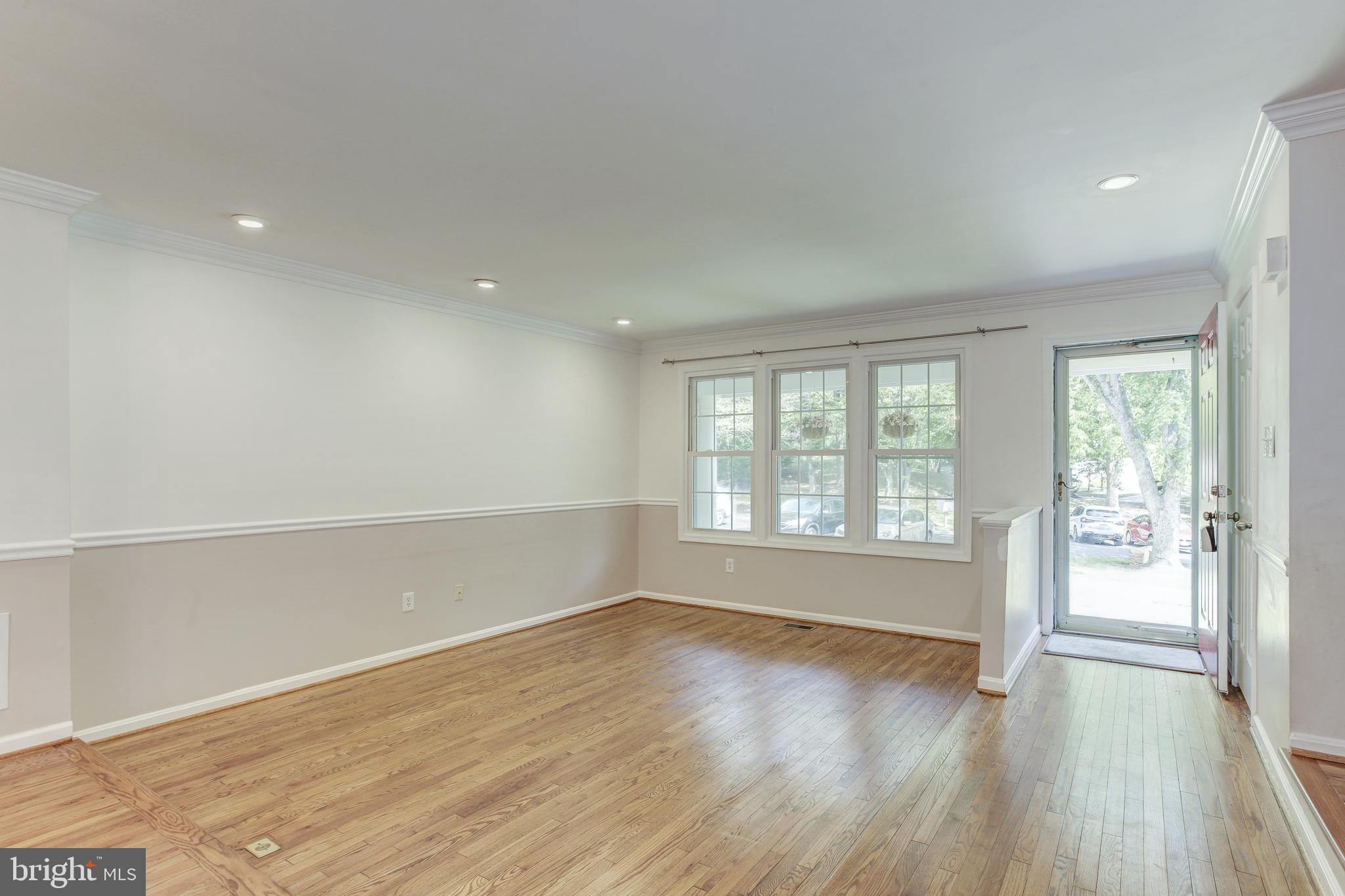 NORBECK MANOR - Residential