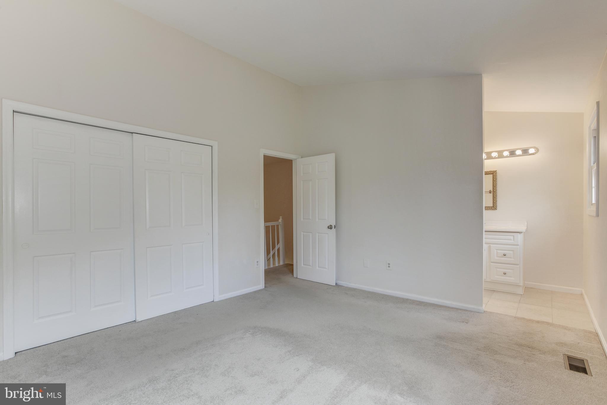 NORBECK MANOR - Residential