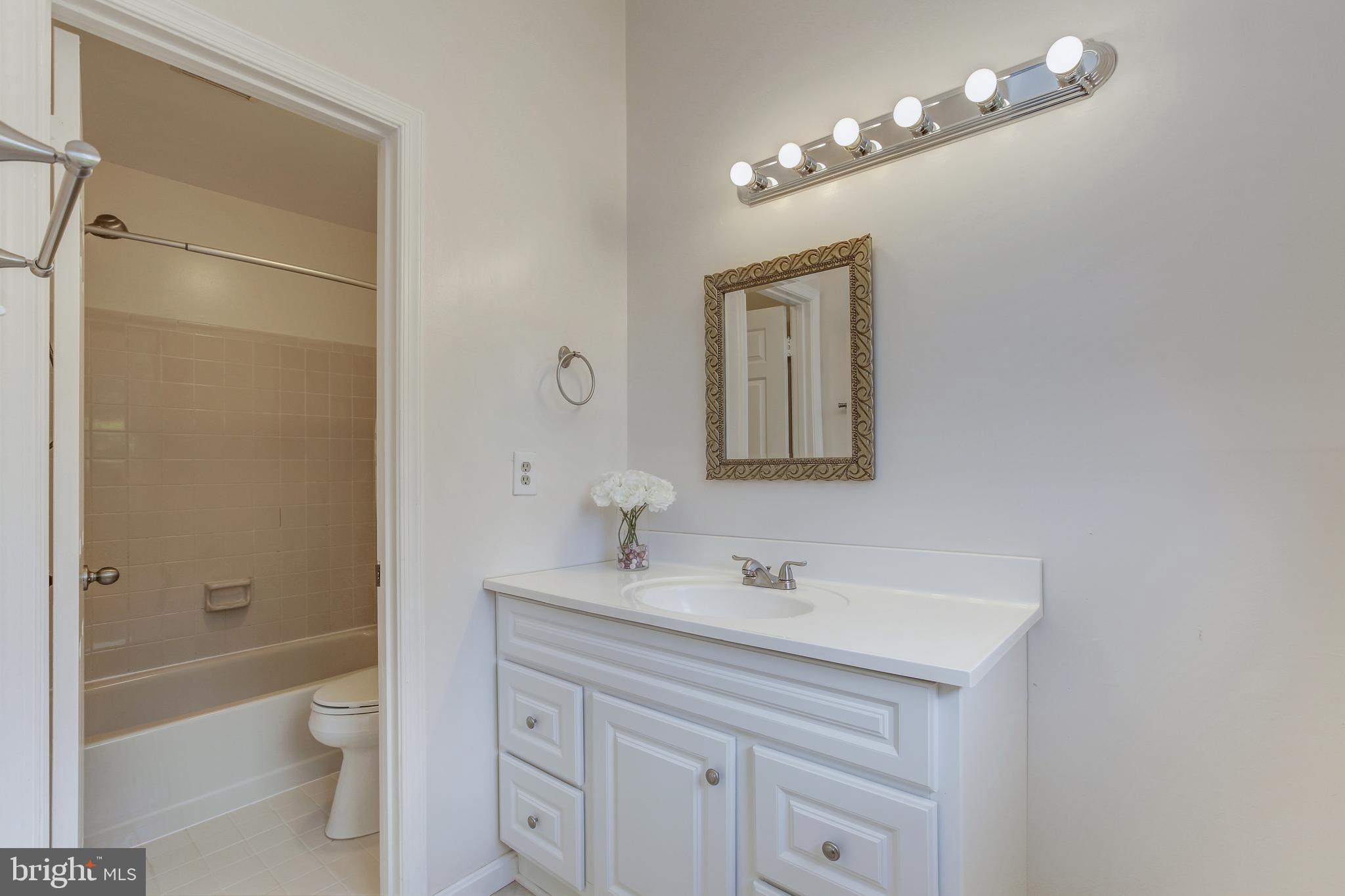 NORBECK MANOR - Residential