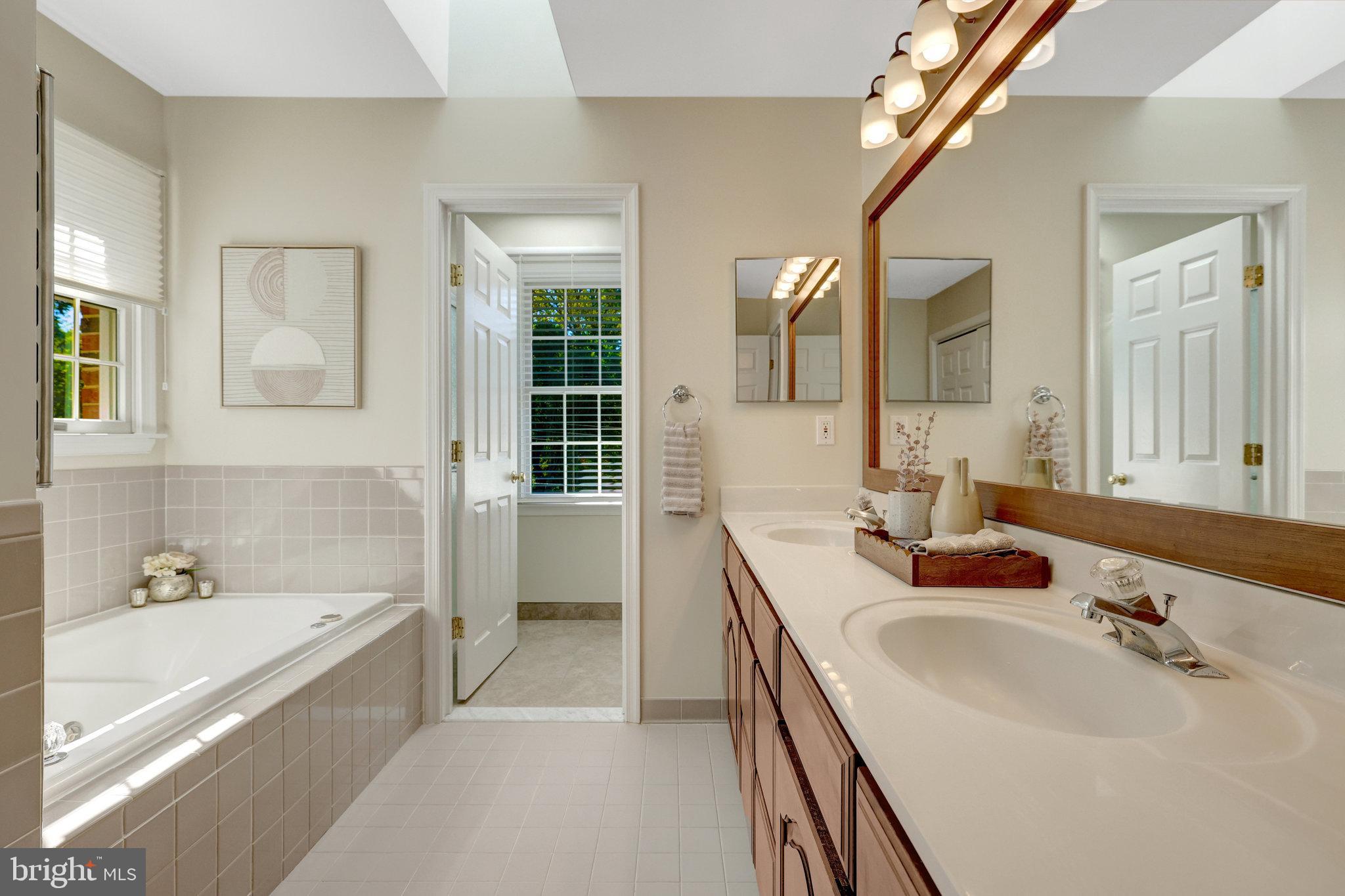 HALEMHURST - Residential