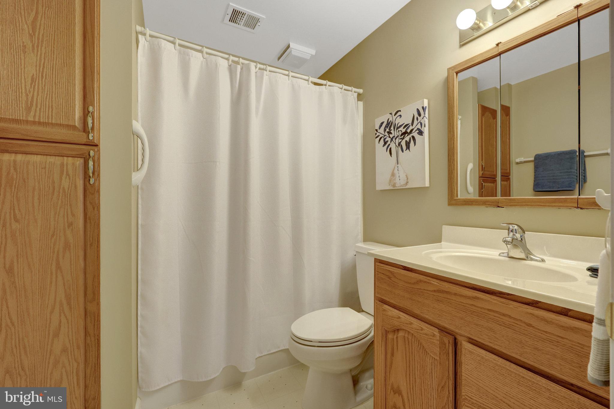 HALEMHURST - Residential