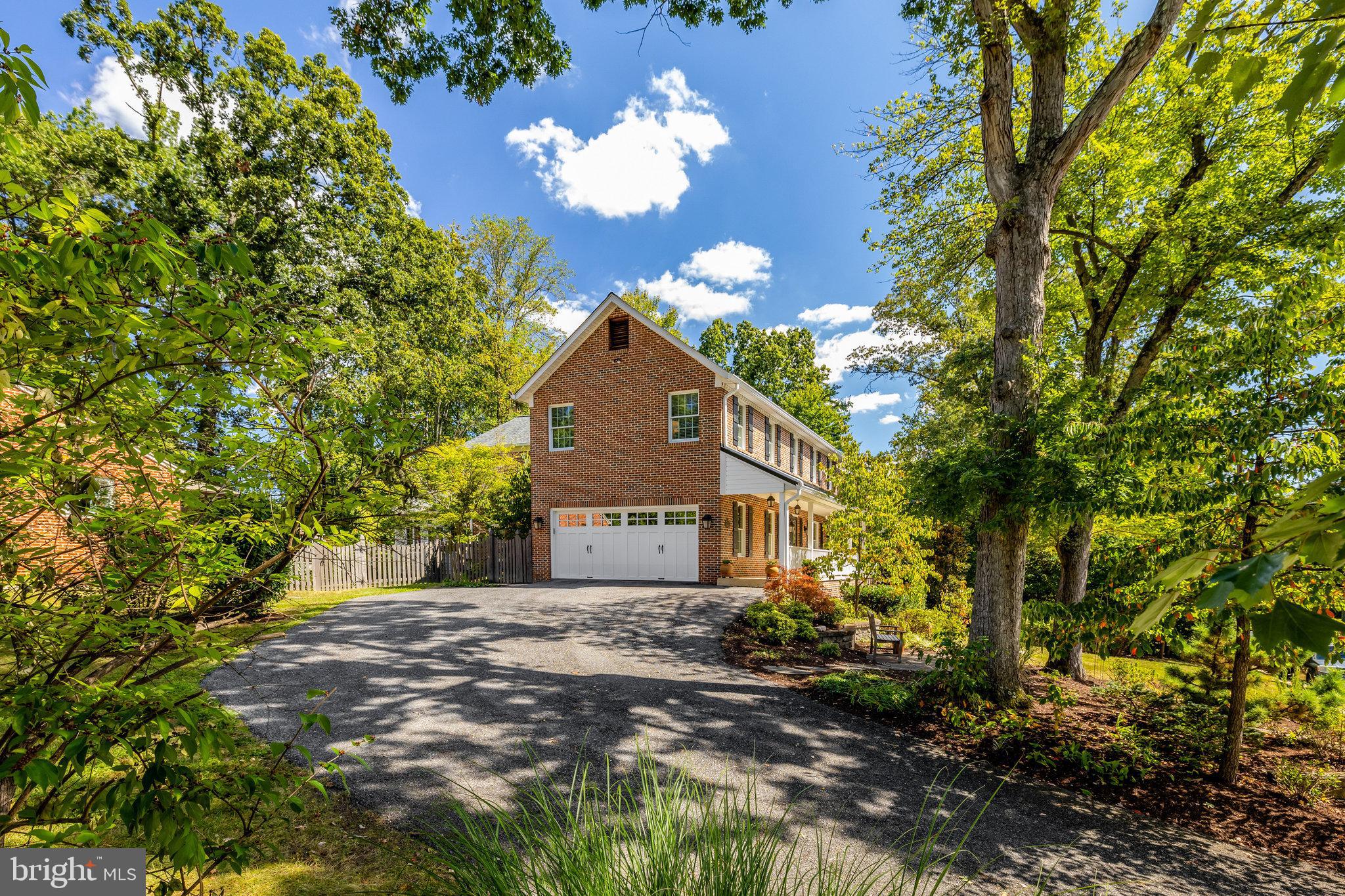 HALEMHURST - Residential