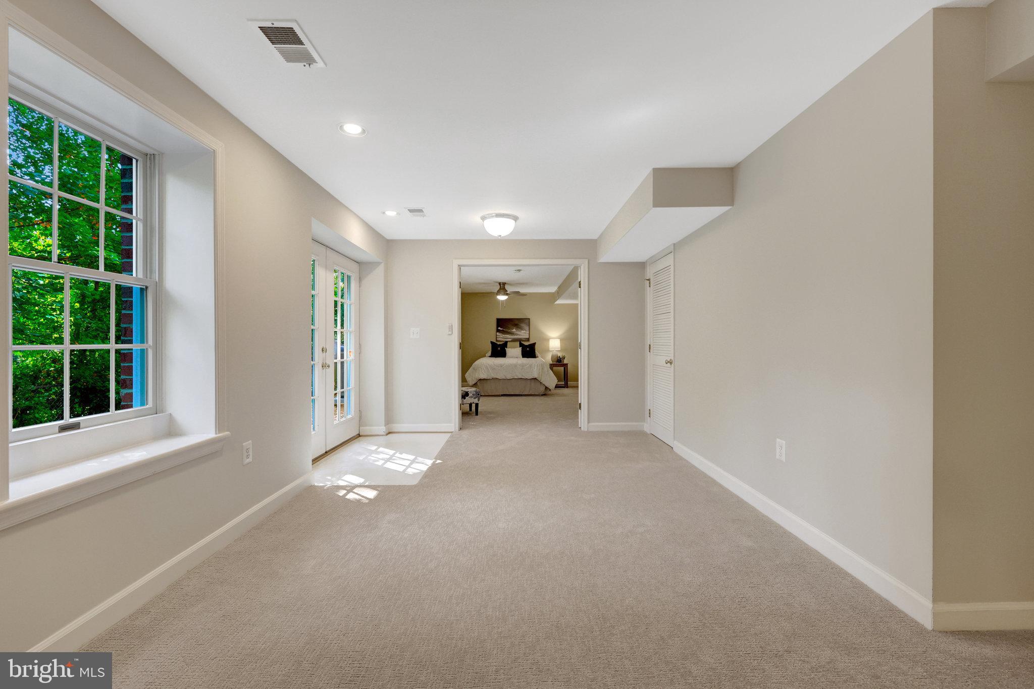 HALEMHURST - Residential