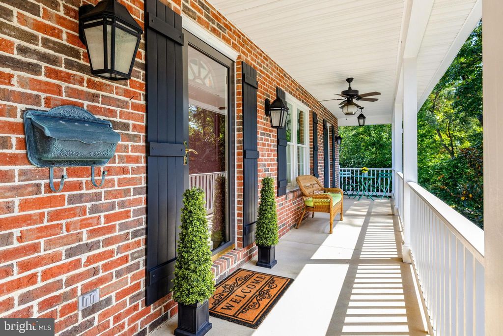 Photo of 4211 Orchard Drive, FAIRFAX, VA 22032 (MLS # VAFC2006936)