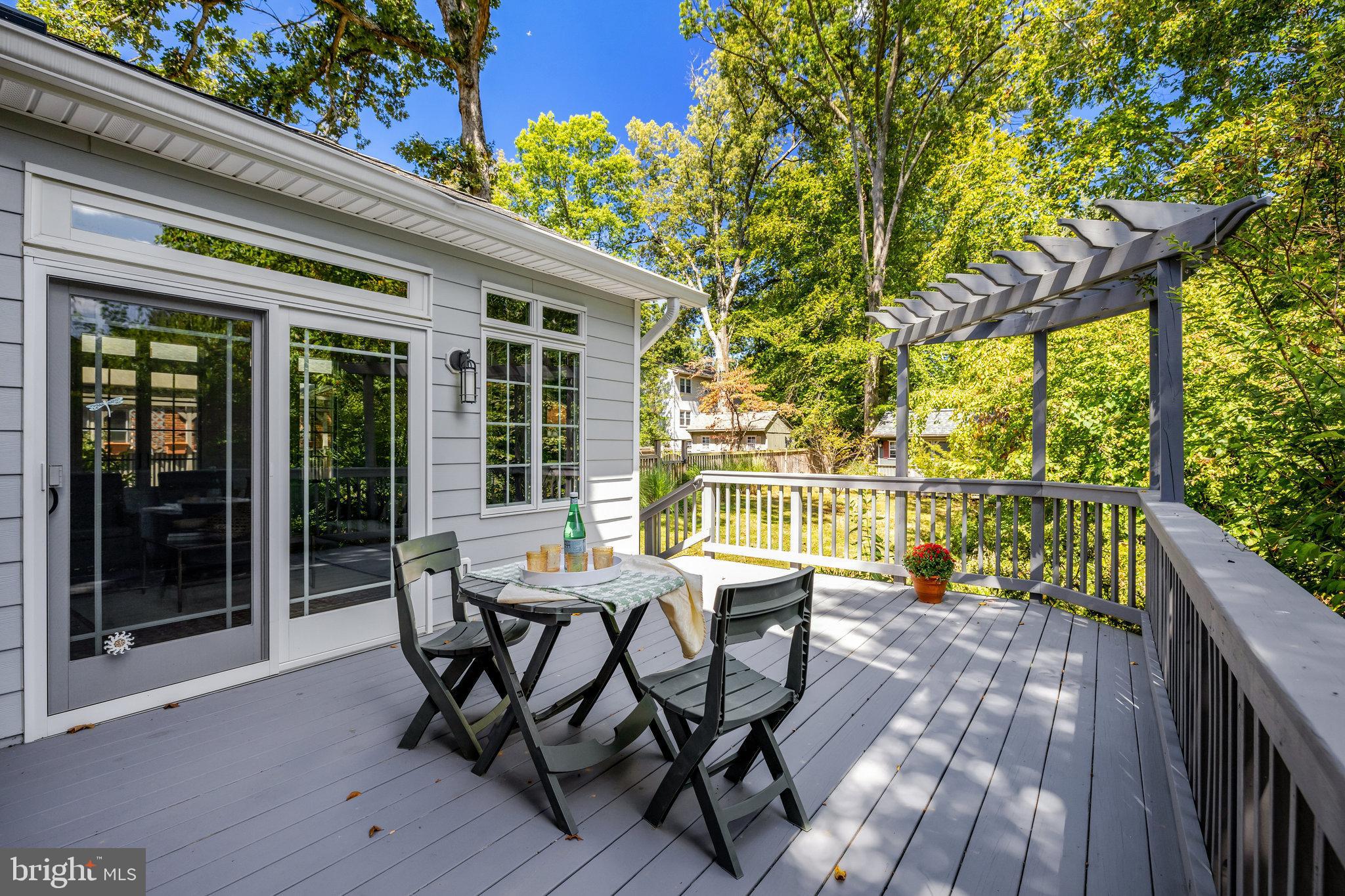 4211 ORCHARD DRIVE